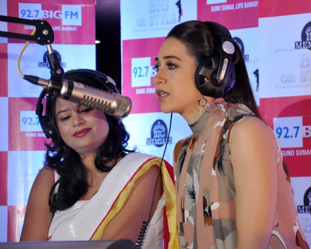 Karishma Kapoor Actress hd photo