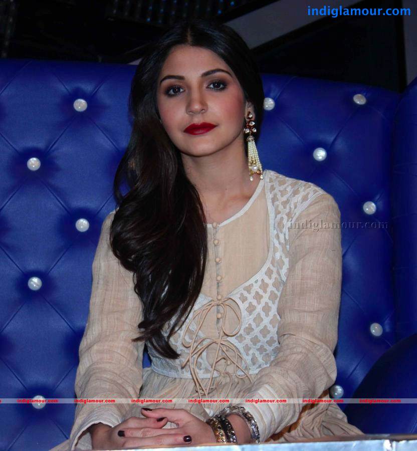 Anushka Sharma Actress hd photo
