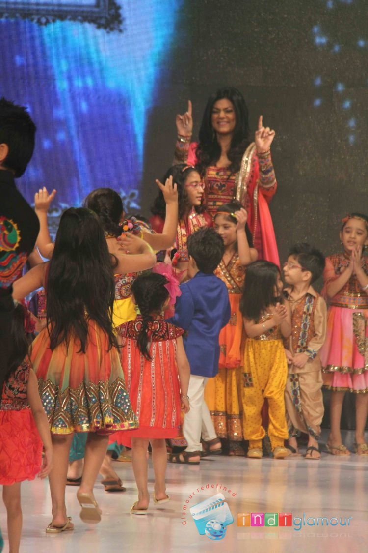 Sushmita Sen Actress hd photo