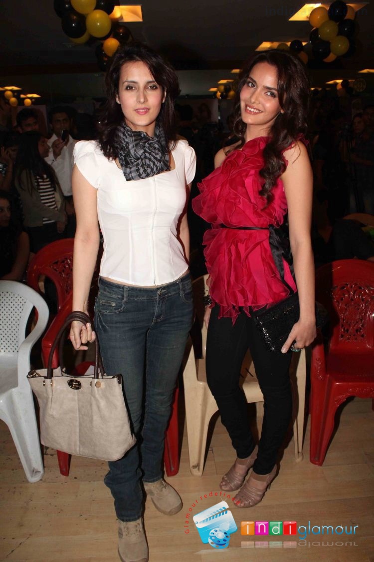 Shazahn Padamsee Actress hd photo