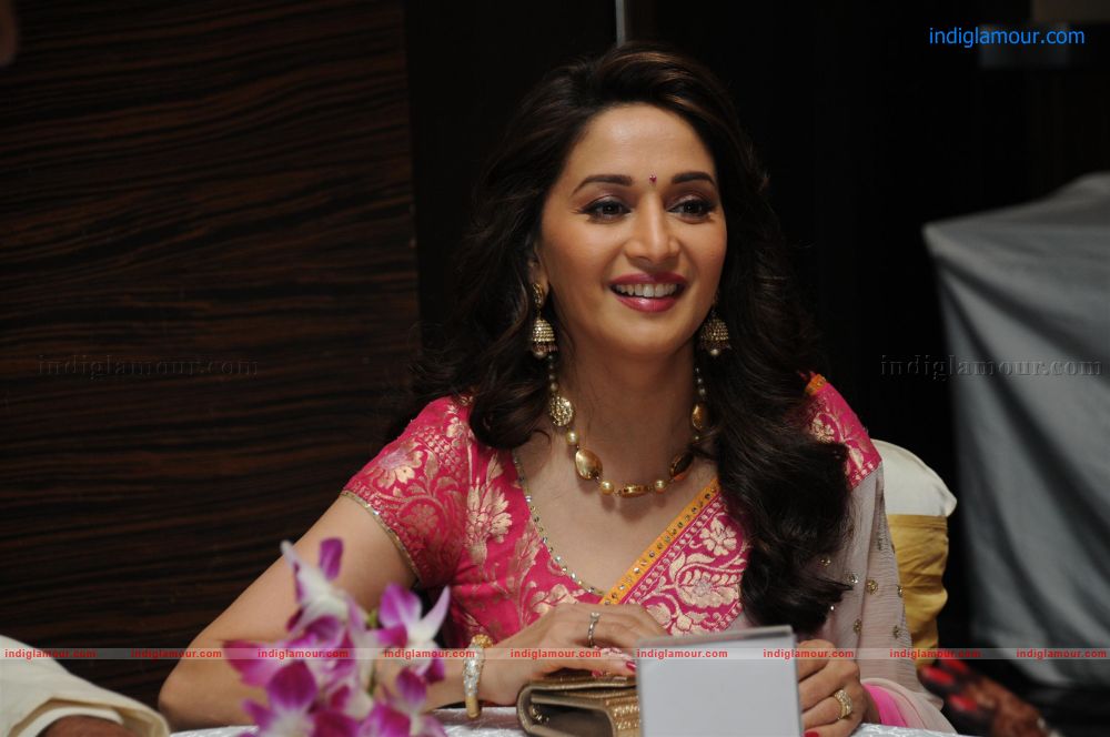 Madhuri Dixit Actress hd photo