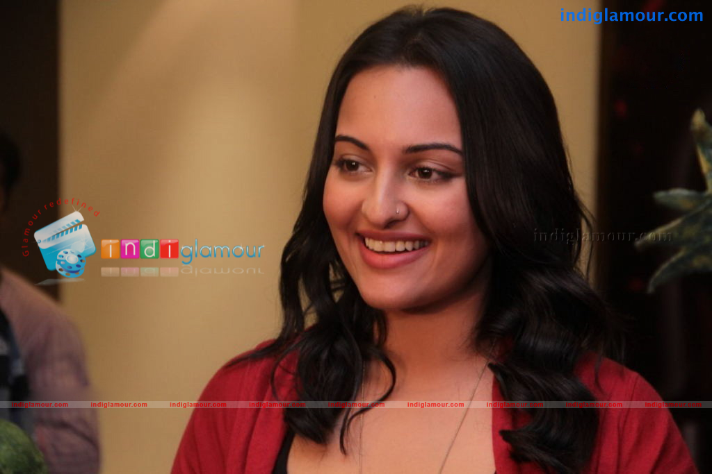 Sonakshi Sinha Actress hd photo