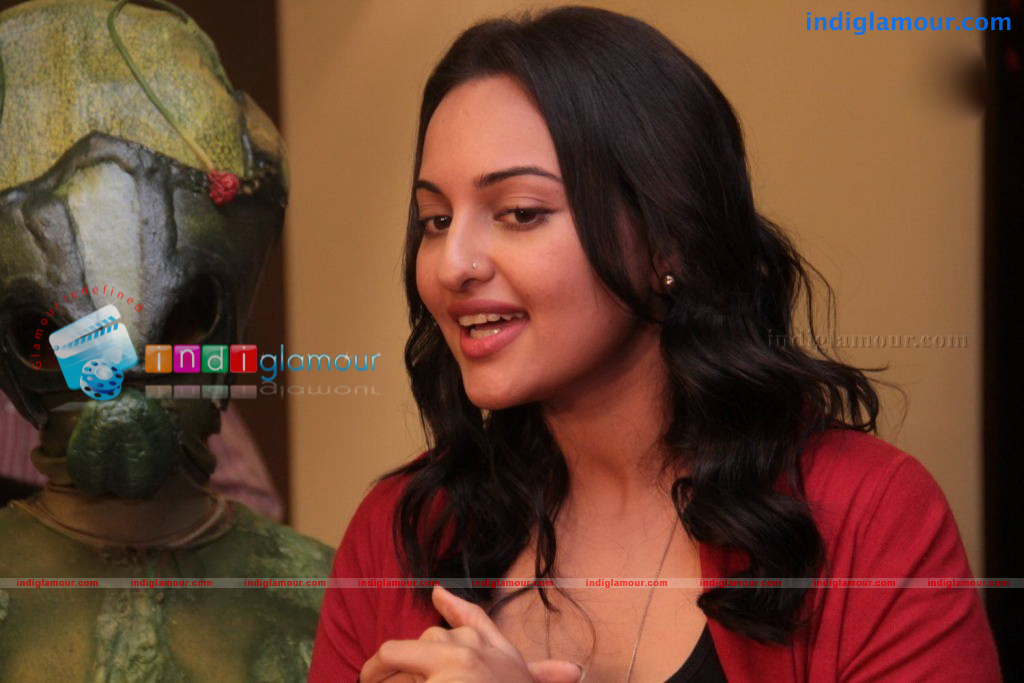 Sonakshi Sinha Actress hd photo
