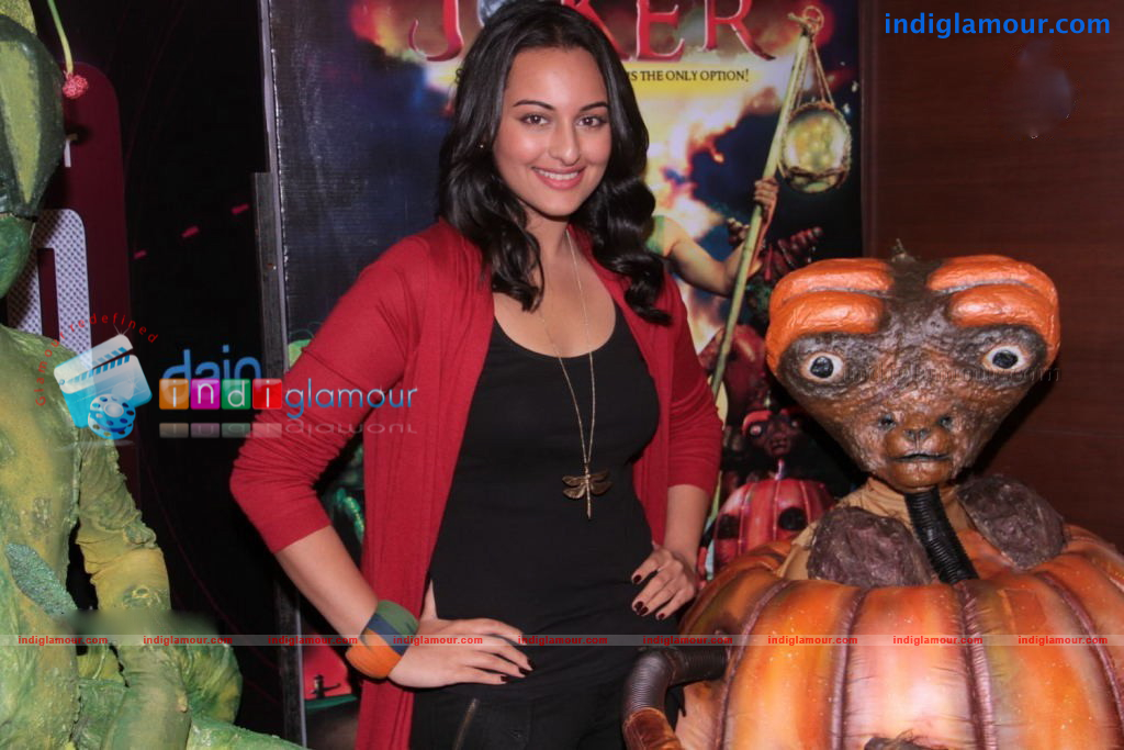Sonakshi Sinha Actress hd photo