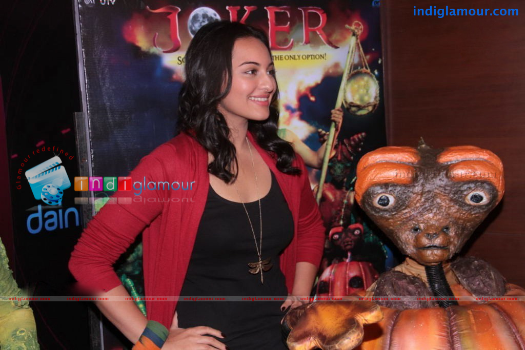 Sonakshi Sinha Actress hd photo