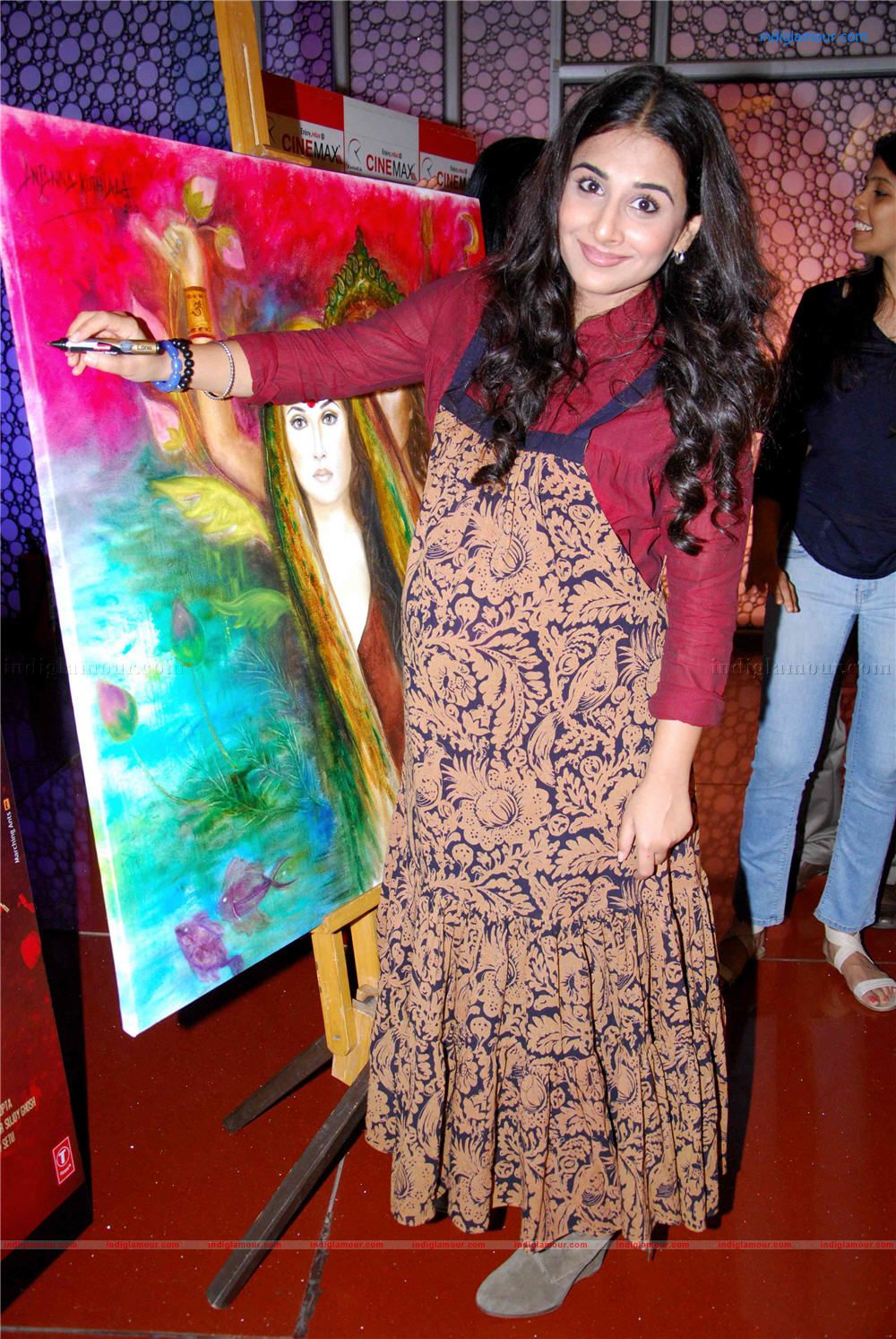Vidya Balan Actress hd photo