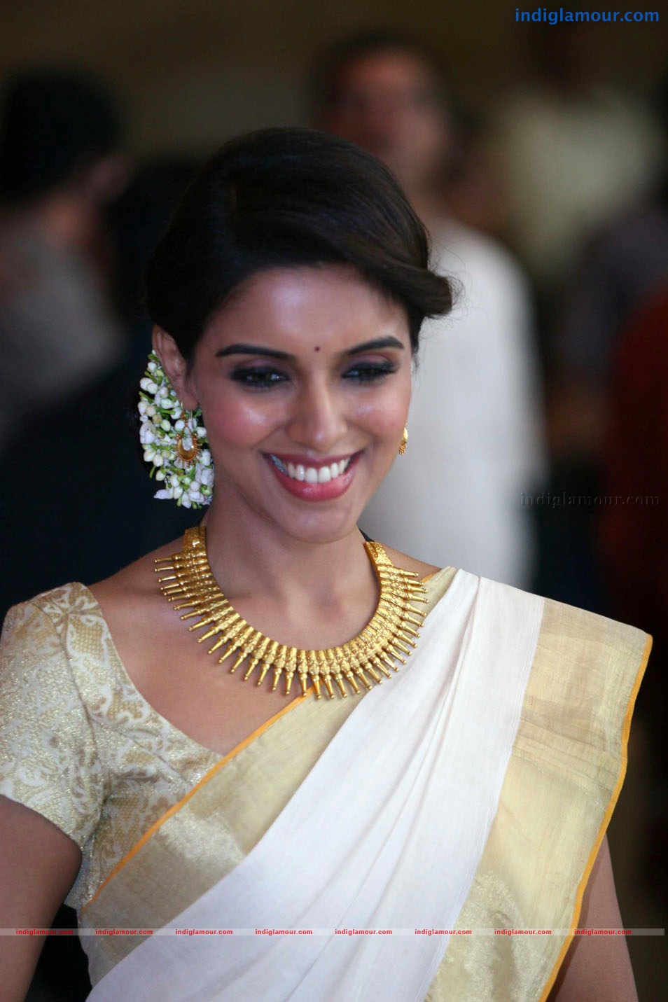 Asin Actress hd photo
