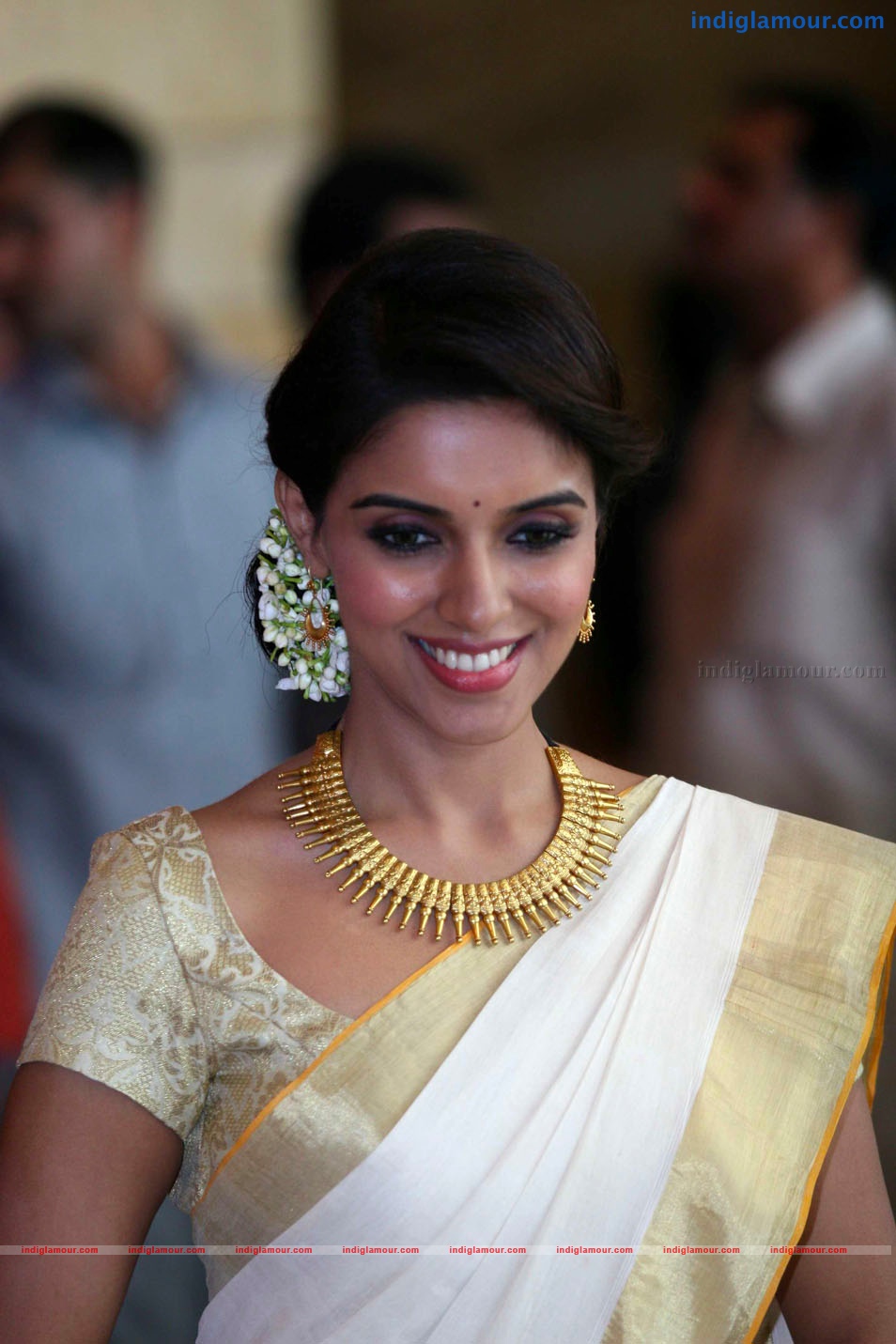 Asin Actress hd photo
