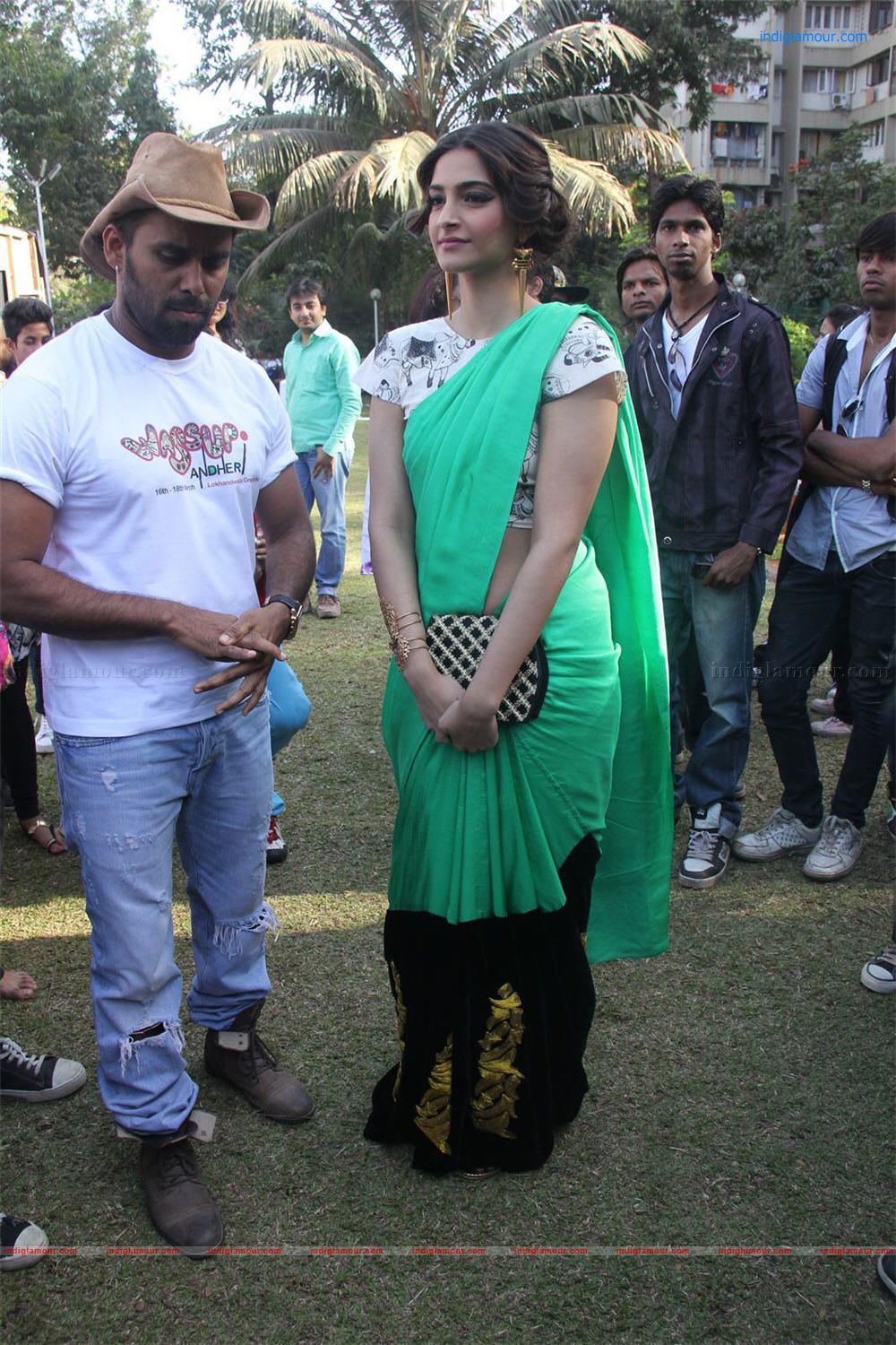 Sonam Kapoor Actress hd photo