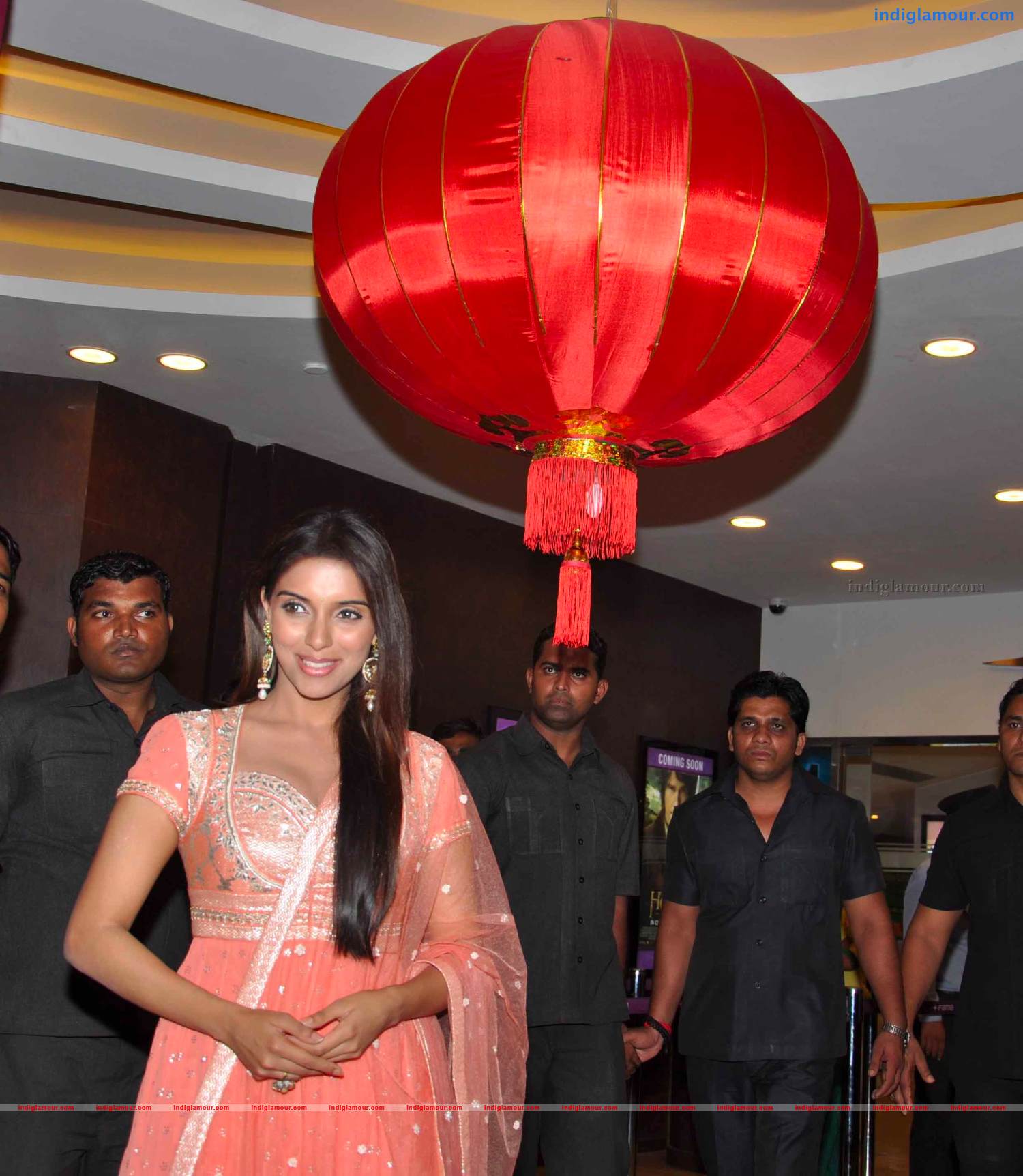 Asin Actress hd photo