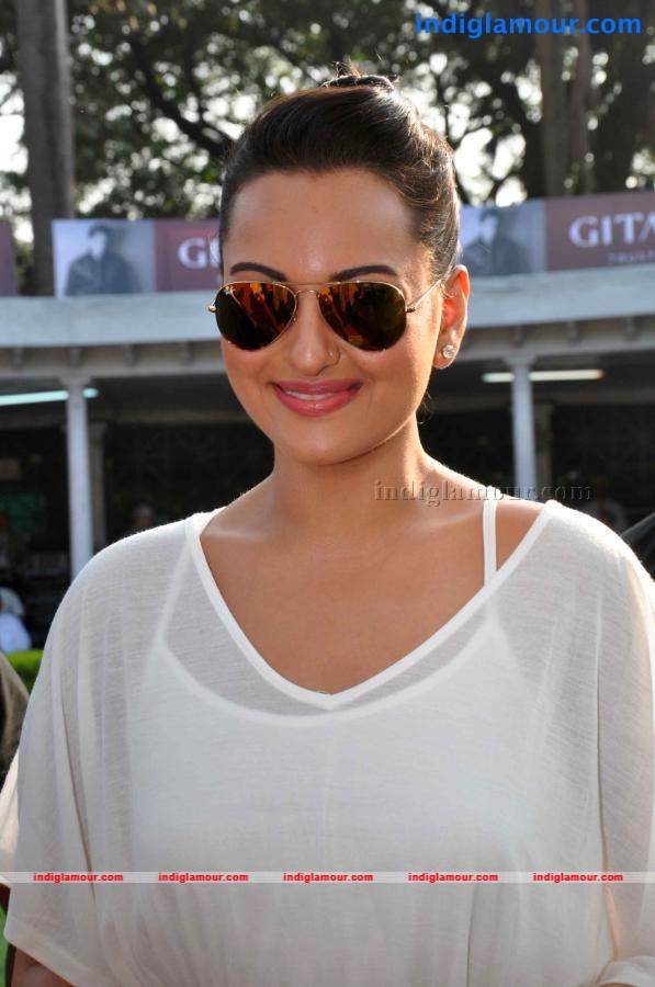 Sonakashi Sinha Actress hd photo