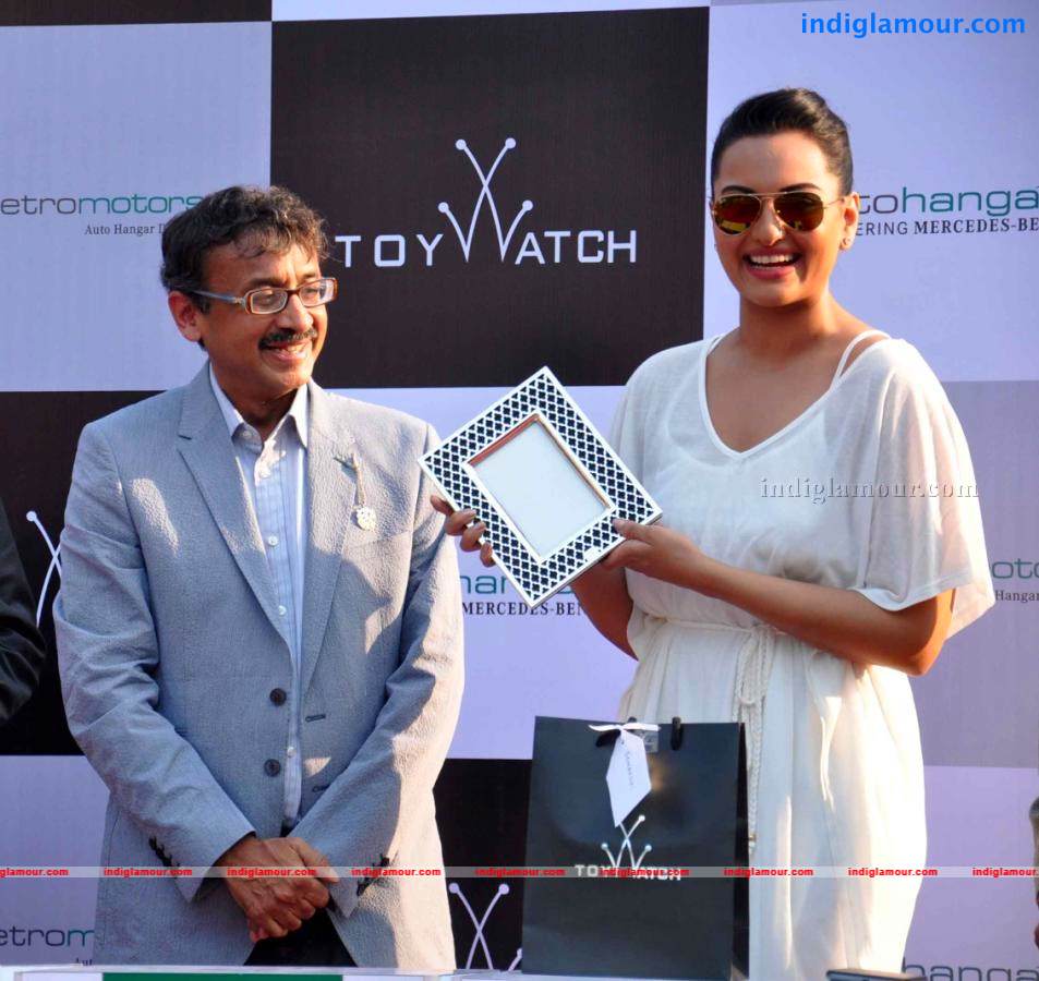 Sonakashi Sinha Actress hd photo