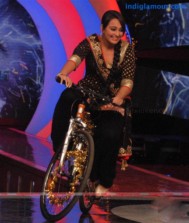 Sonakshi Sinha Actress hd photo