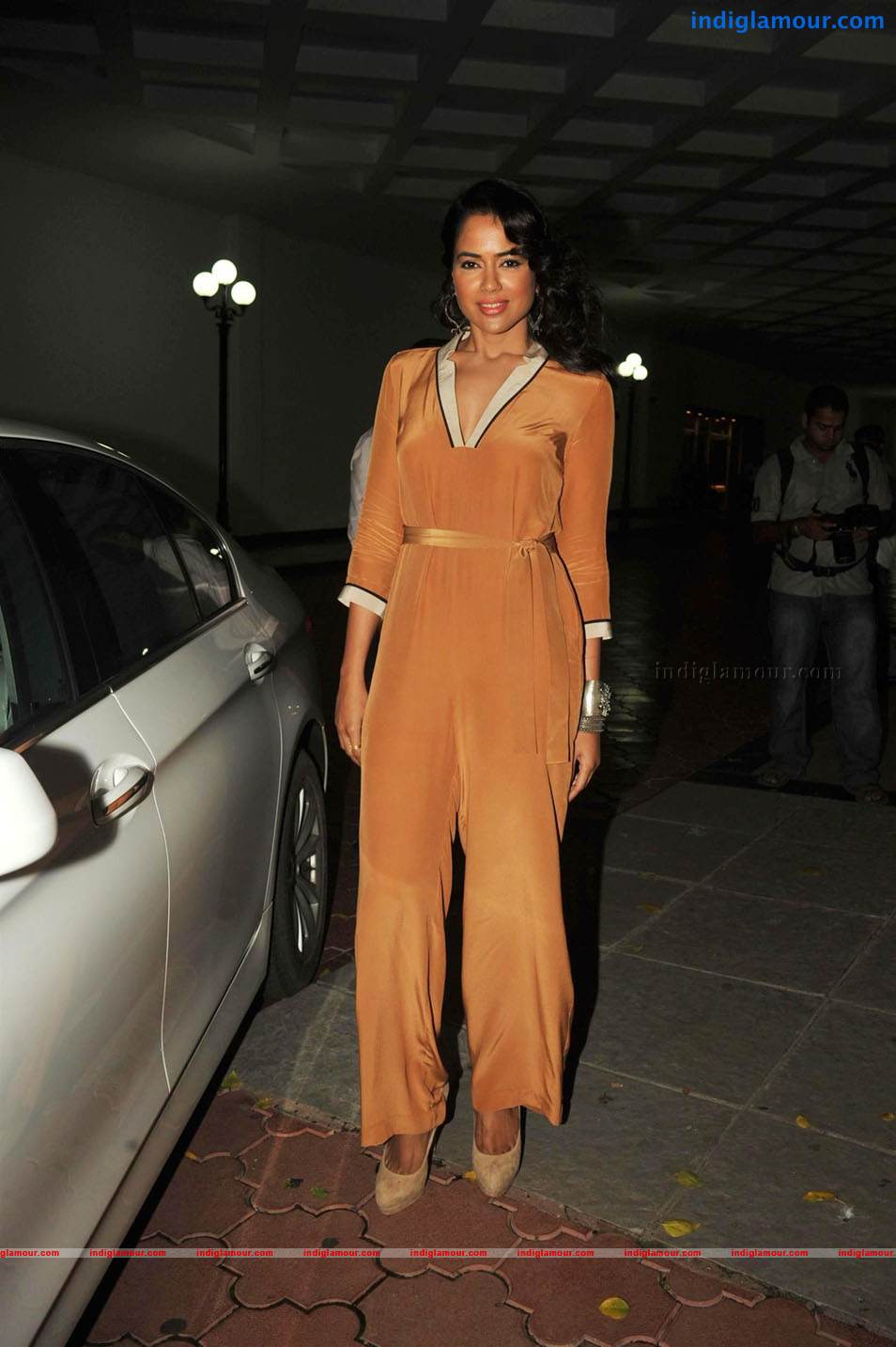 Sameera Reddy Actress hd photo