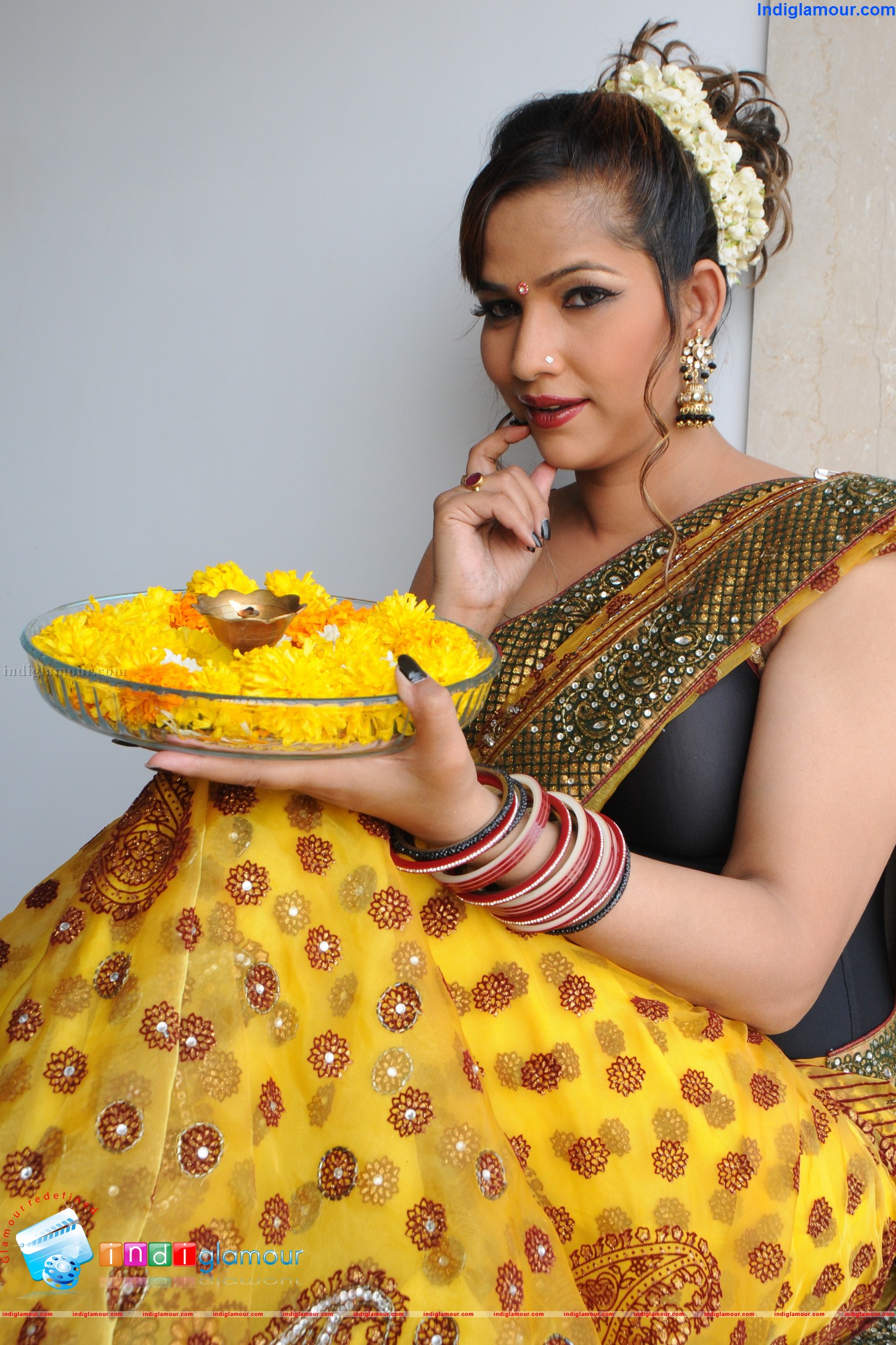 Tanisha Singh Actress hd photo
