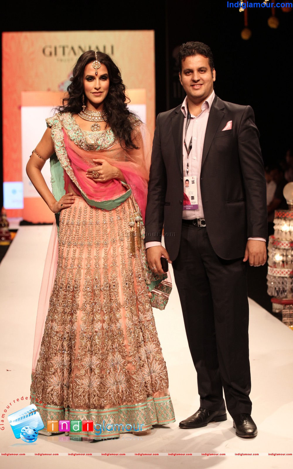 Neha Dhupia Actress hd photo