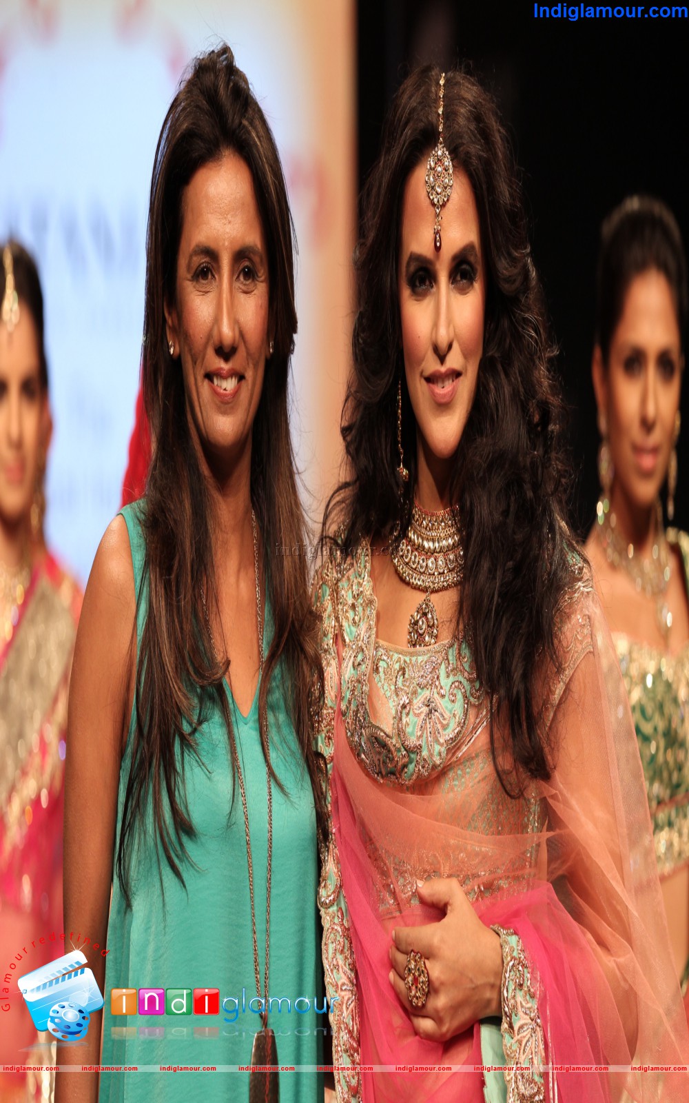 Neha Dhupia Actress hd photo