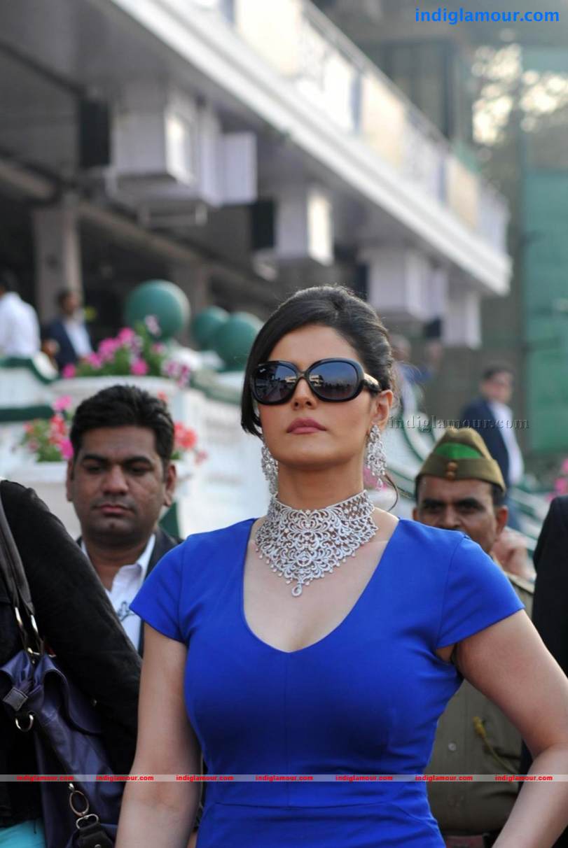 Zarine Khan Actress hd photo