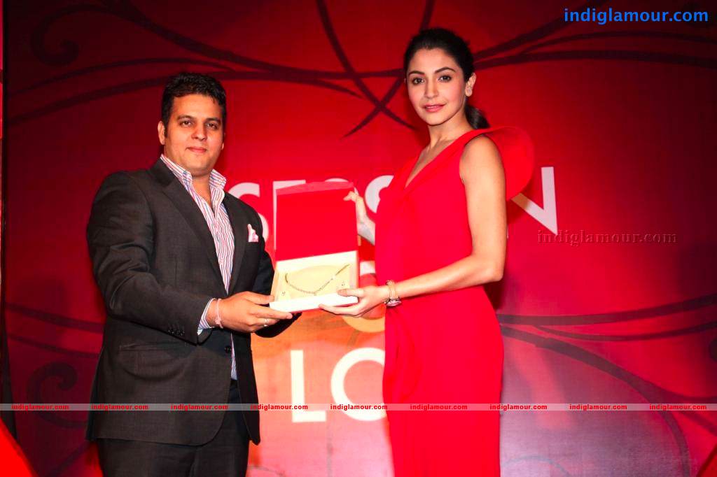 Anushka Sharma Actress hd photo