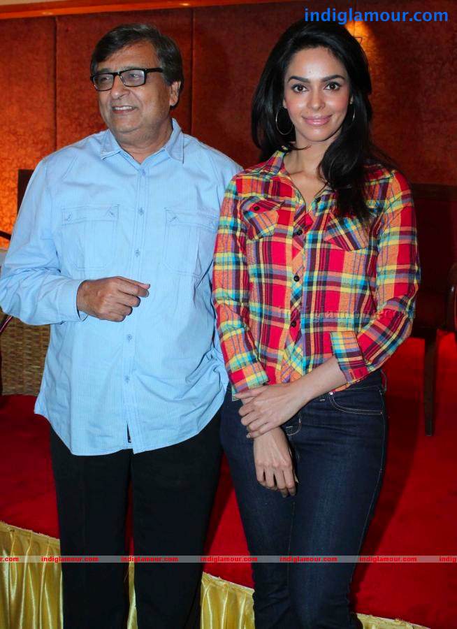 Mallika Sherawat Actress hd photo