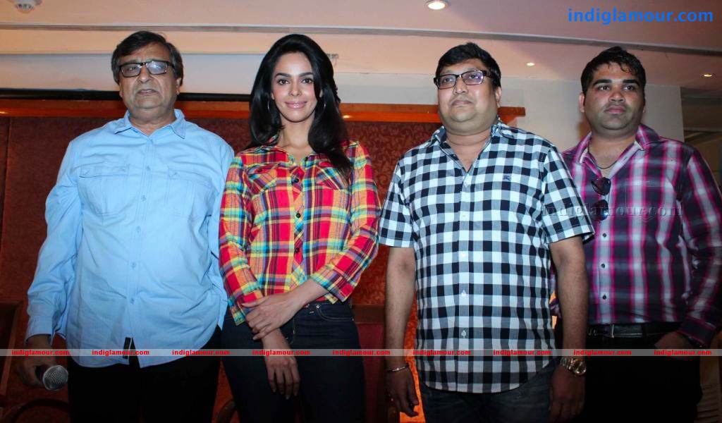 Mallika Sherawat Actress hd photo