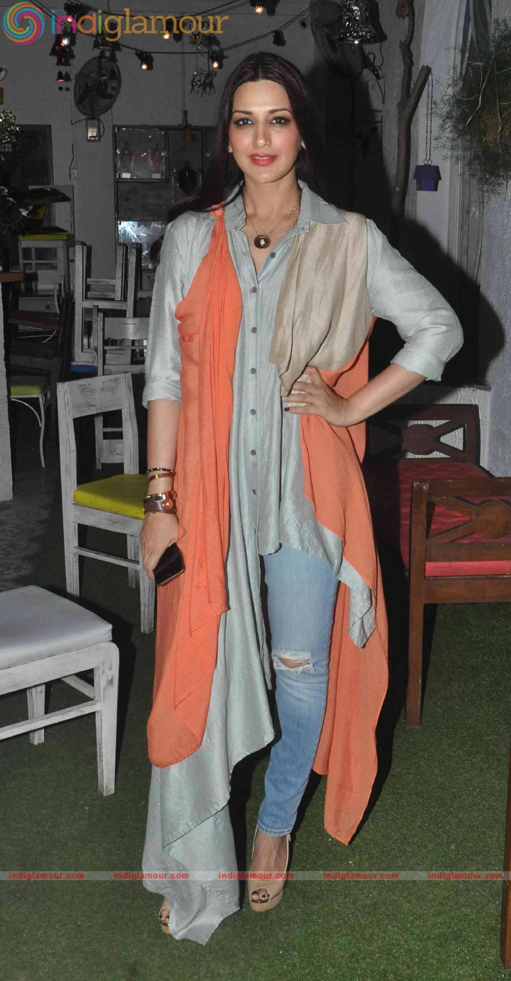 Sonali Bendre Actress hd photo