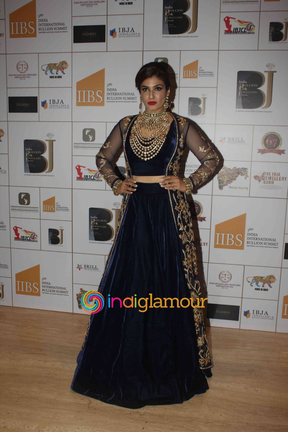 Raveena Tandon Actress hd photo