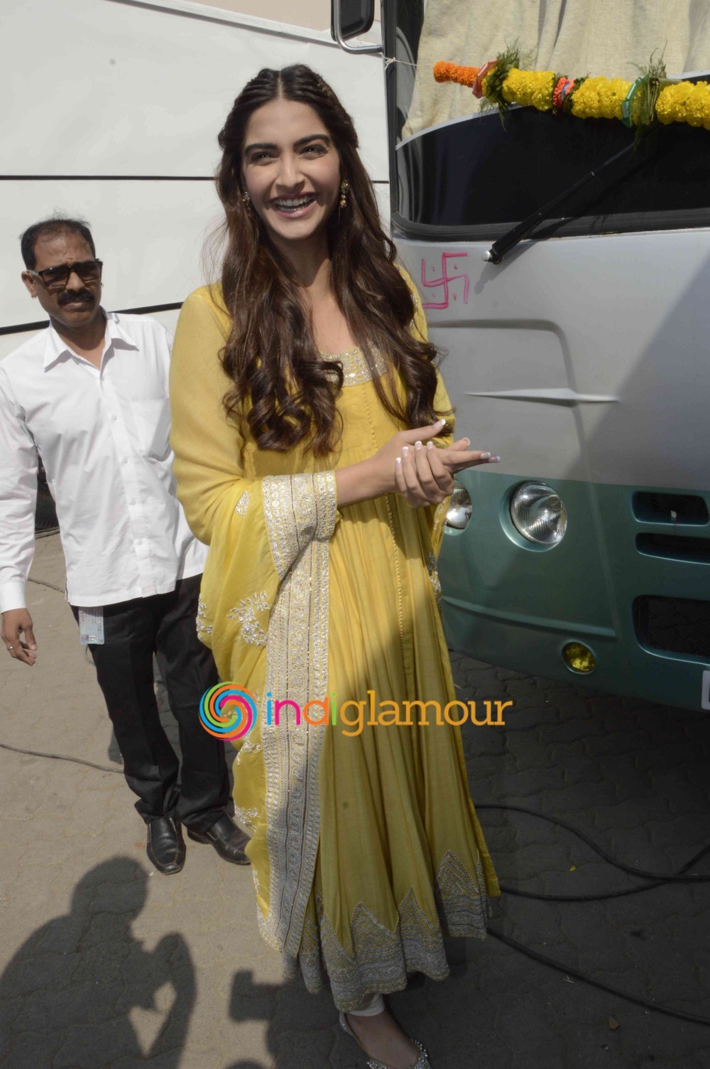 Sonam Kapoor Actress hd photo
