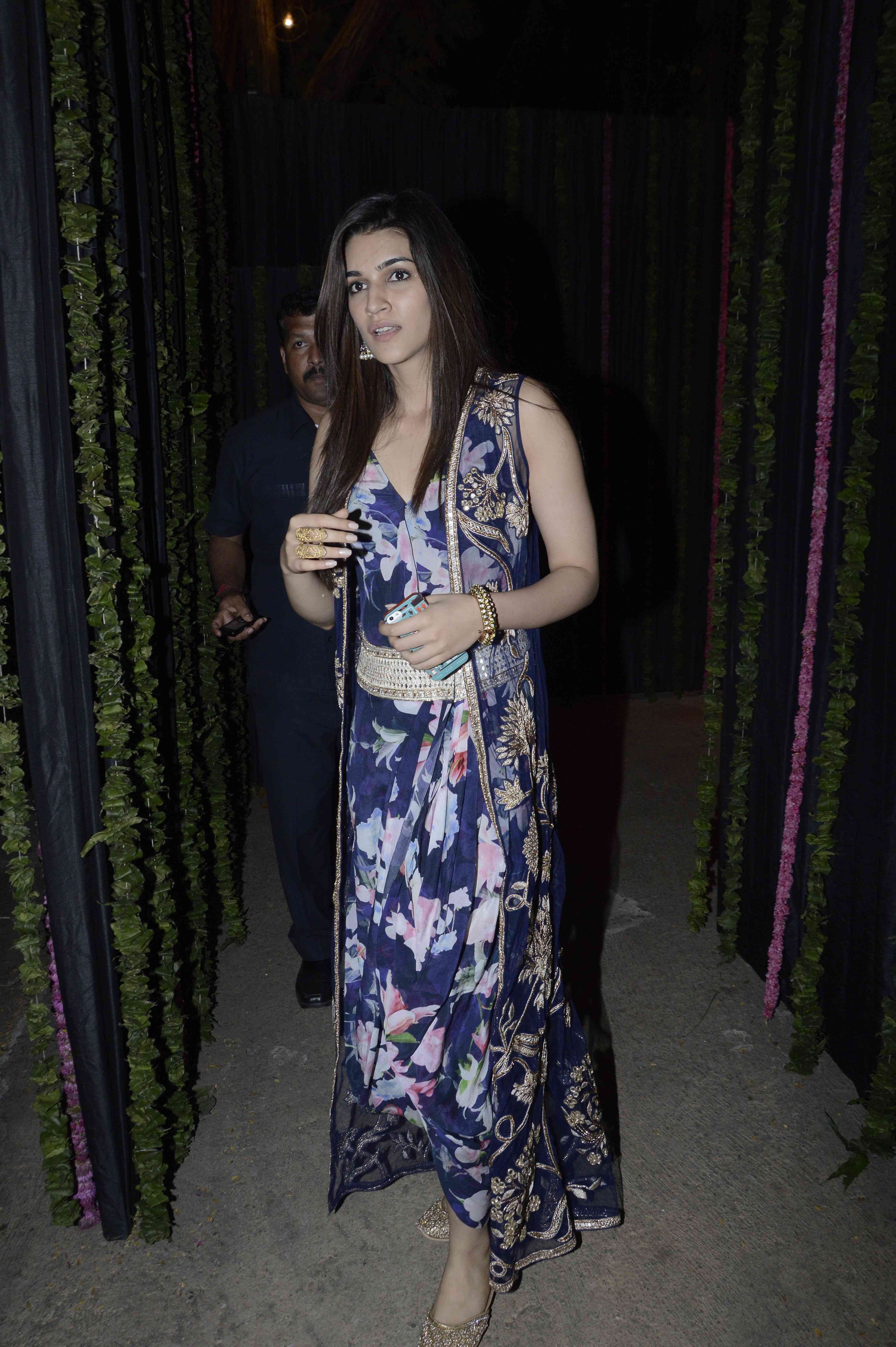 Kriti Sanon Actress hd photo