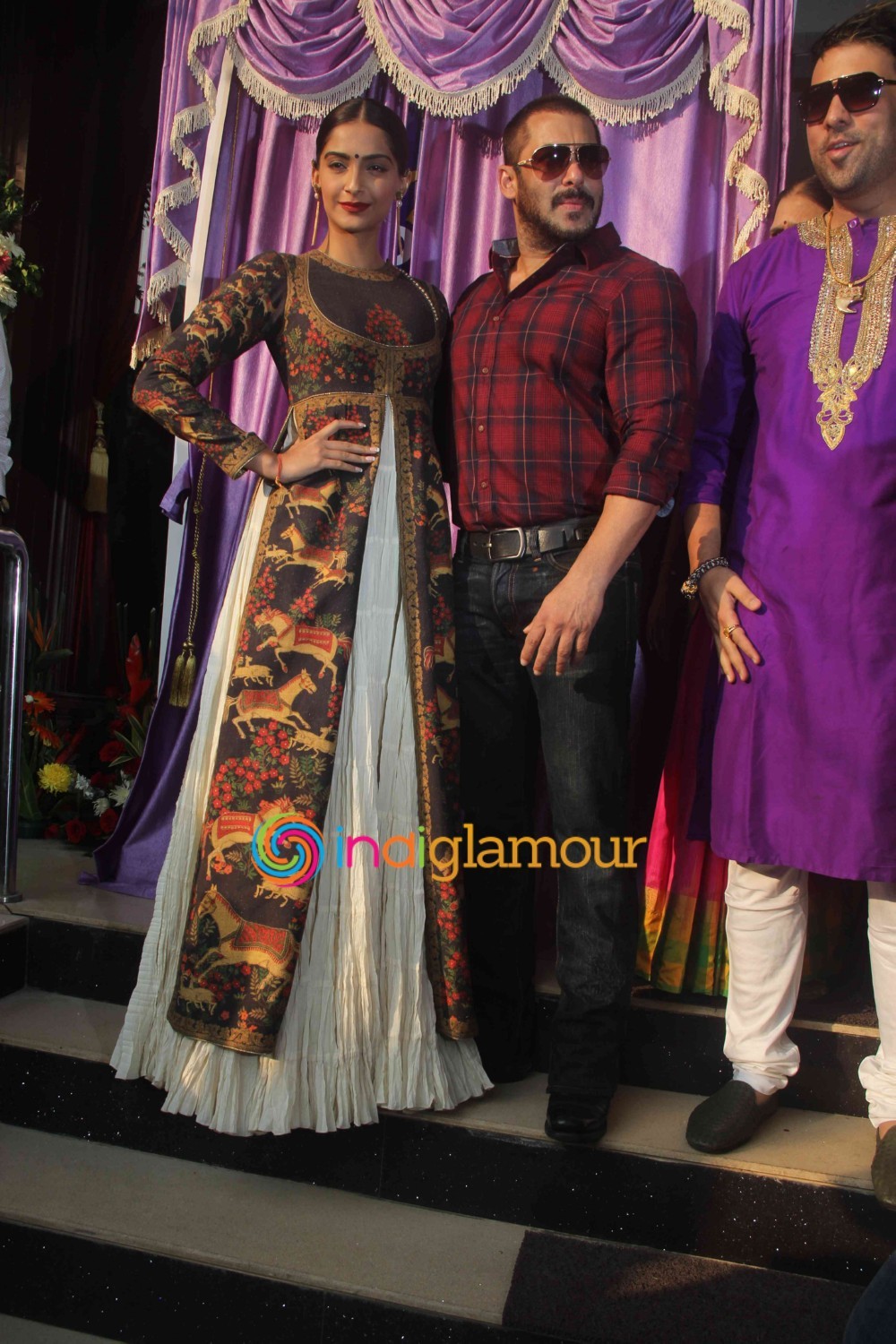 Sonam Kapoor Actress hd photo