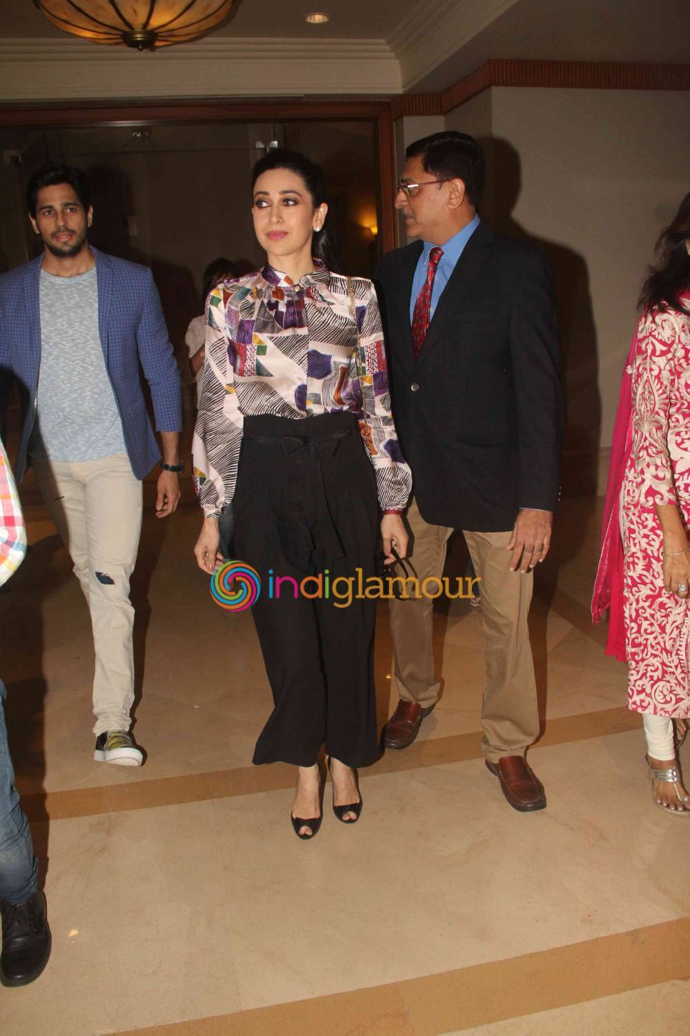 Karisma Kapoor Actress hd photo