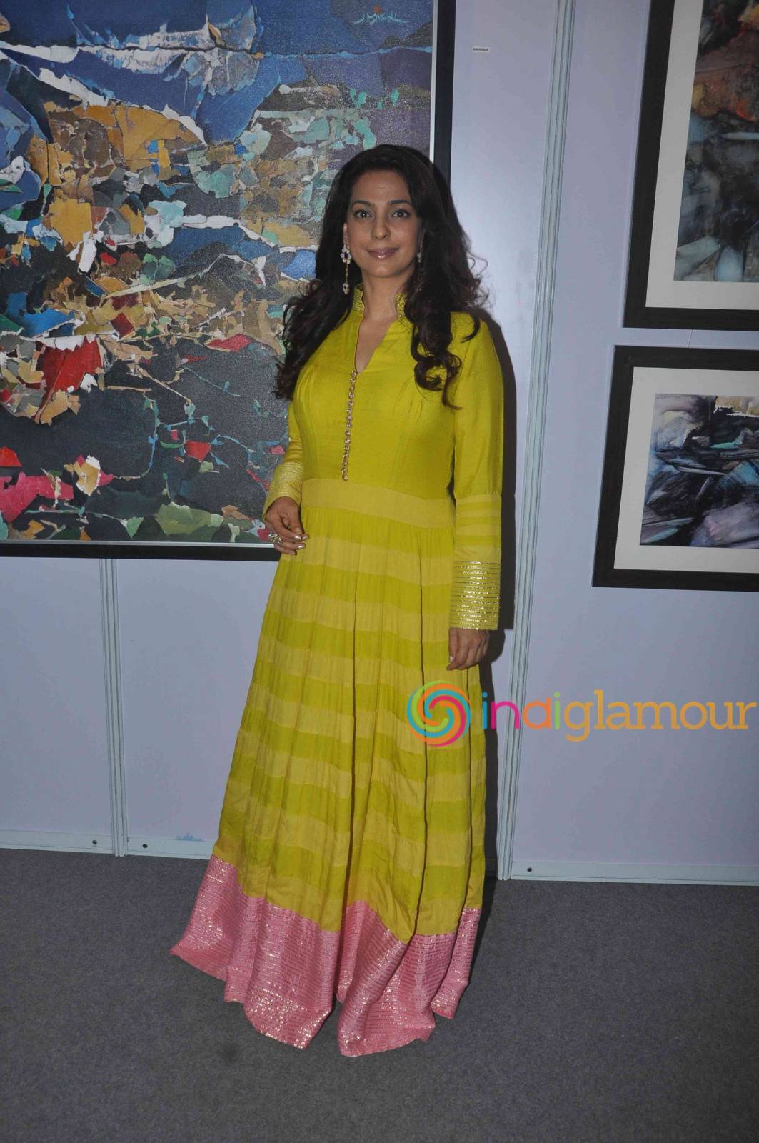 Juhi Chawla Actress hd photo