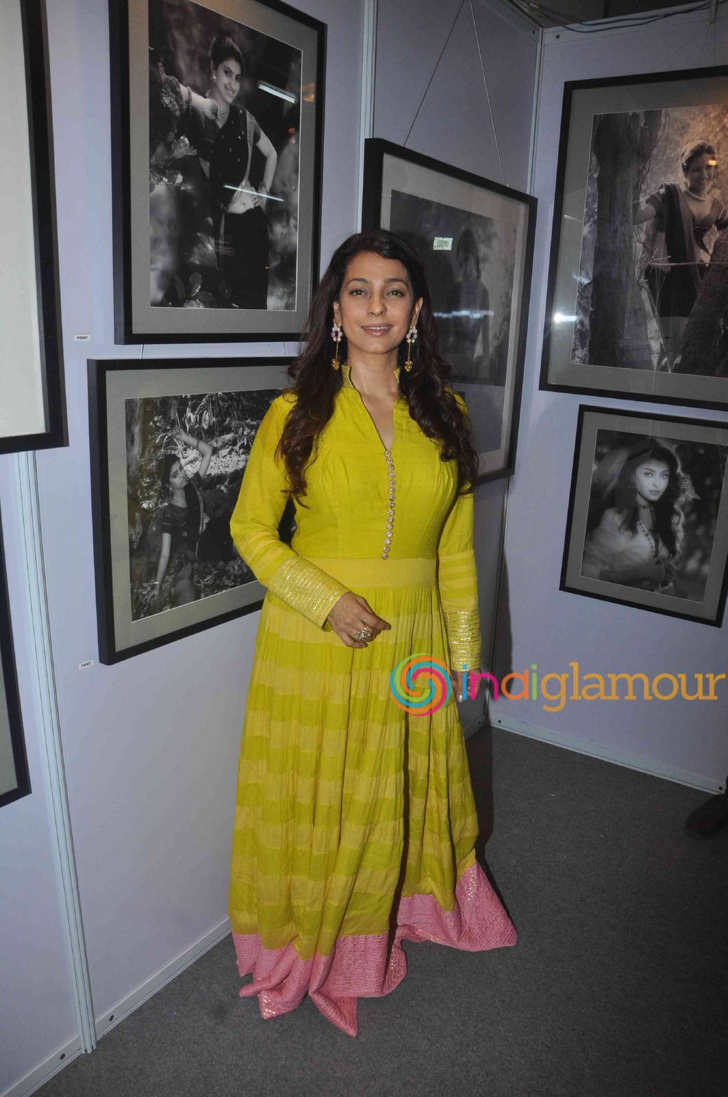 Juhi Chawla Actress hd photo