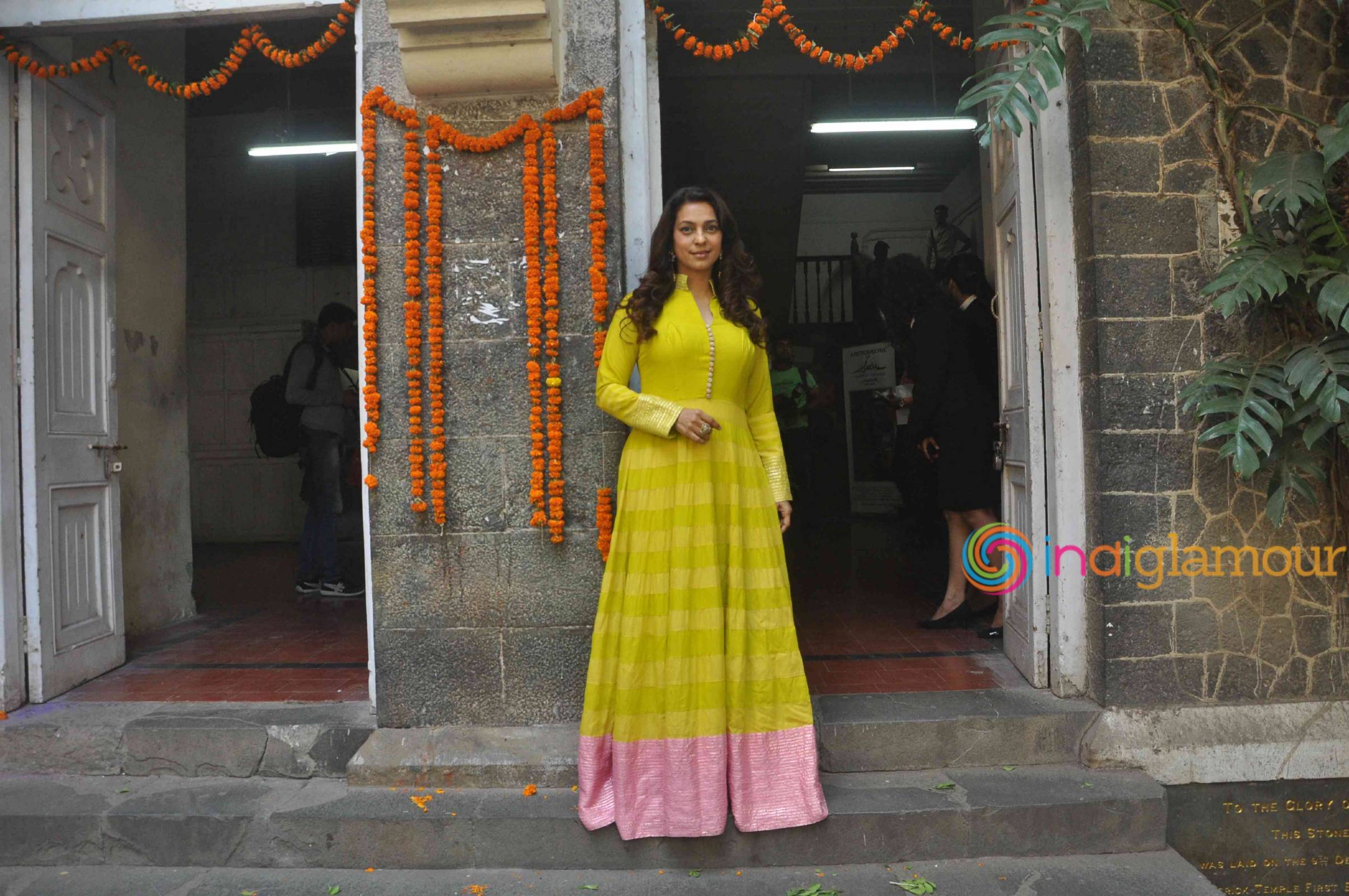 Juhi Chawla Actress hd photo