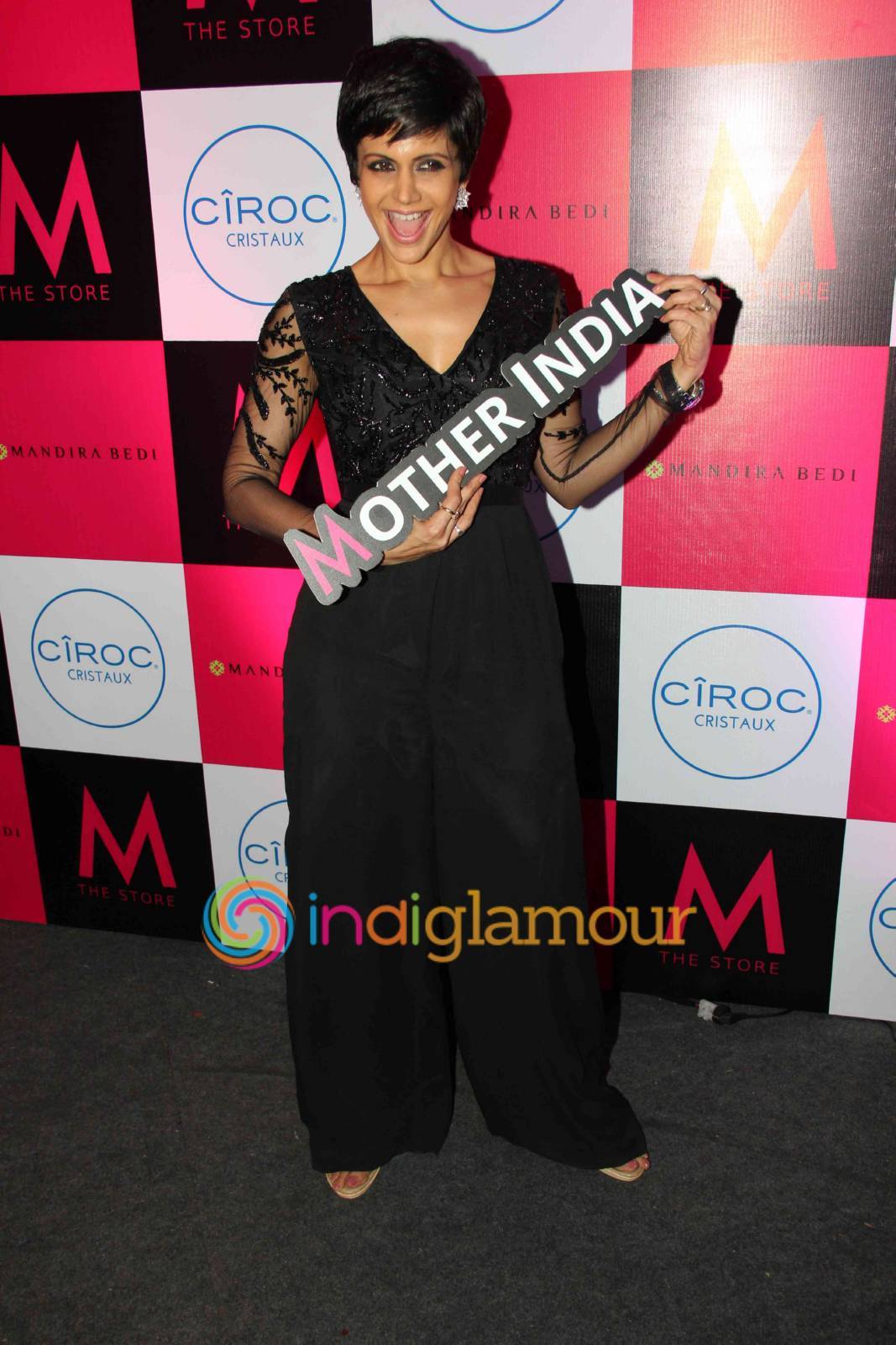 Mandira Bedi Actress hd photo