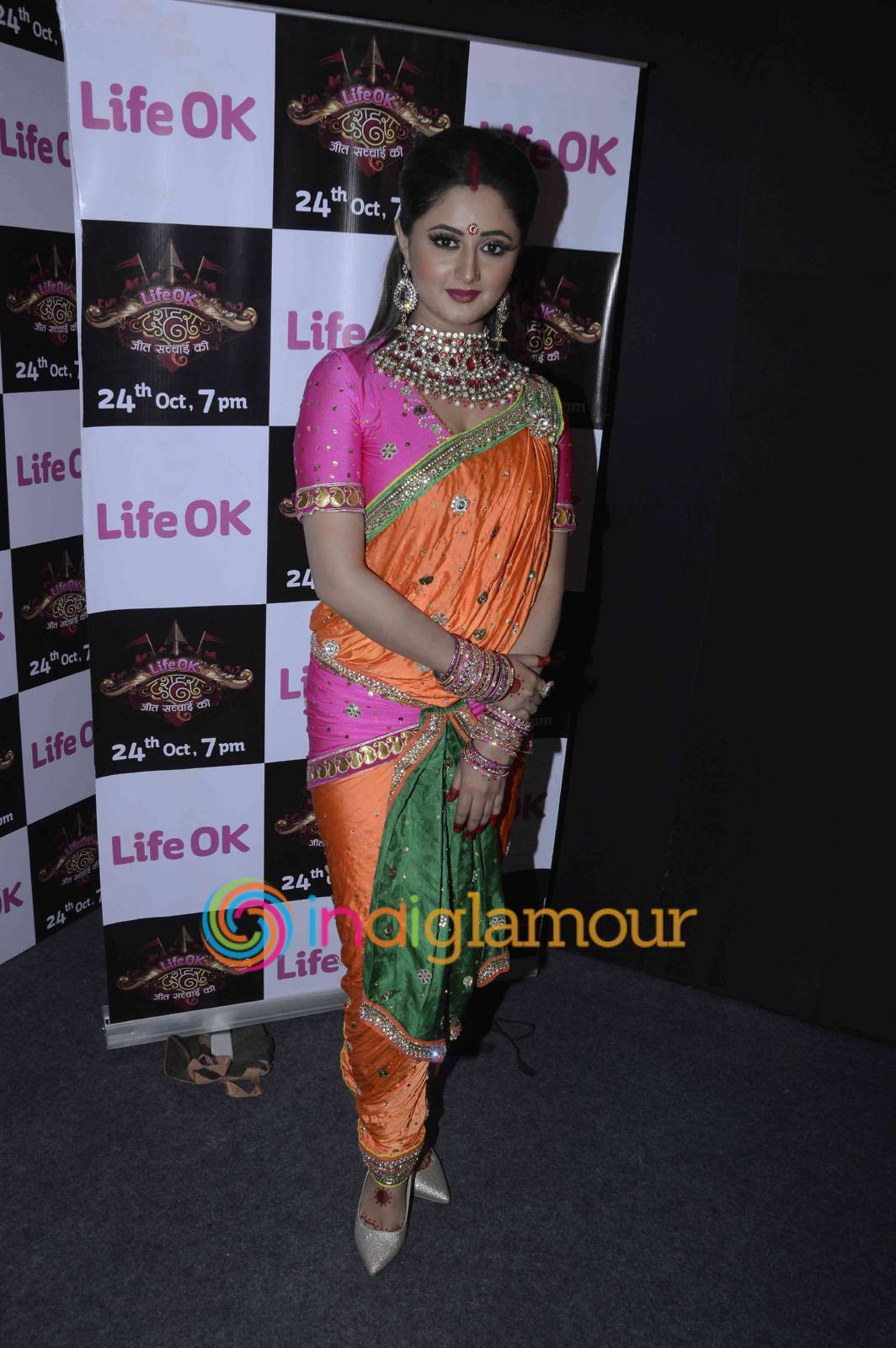 Rashami Desai Actress hd photo