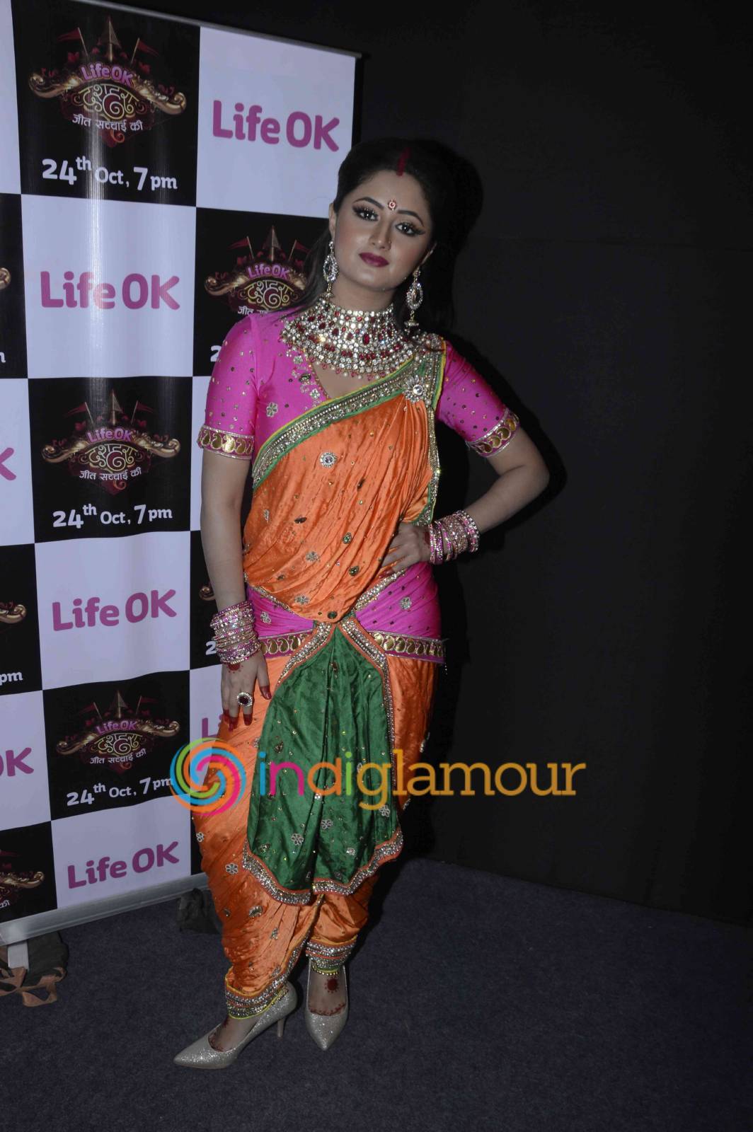 Rashami Desai Actress hd photo