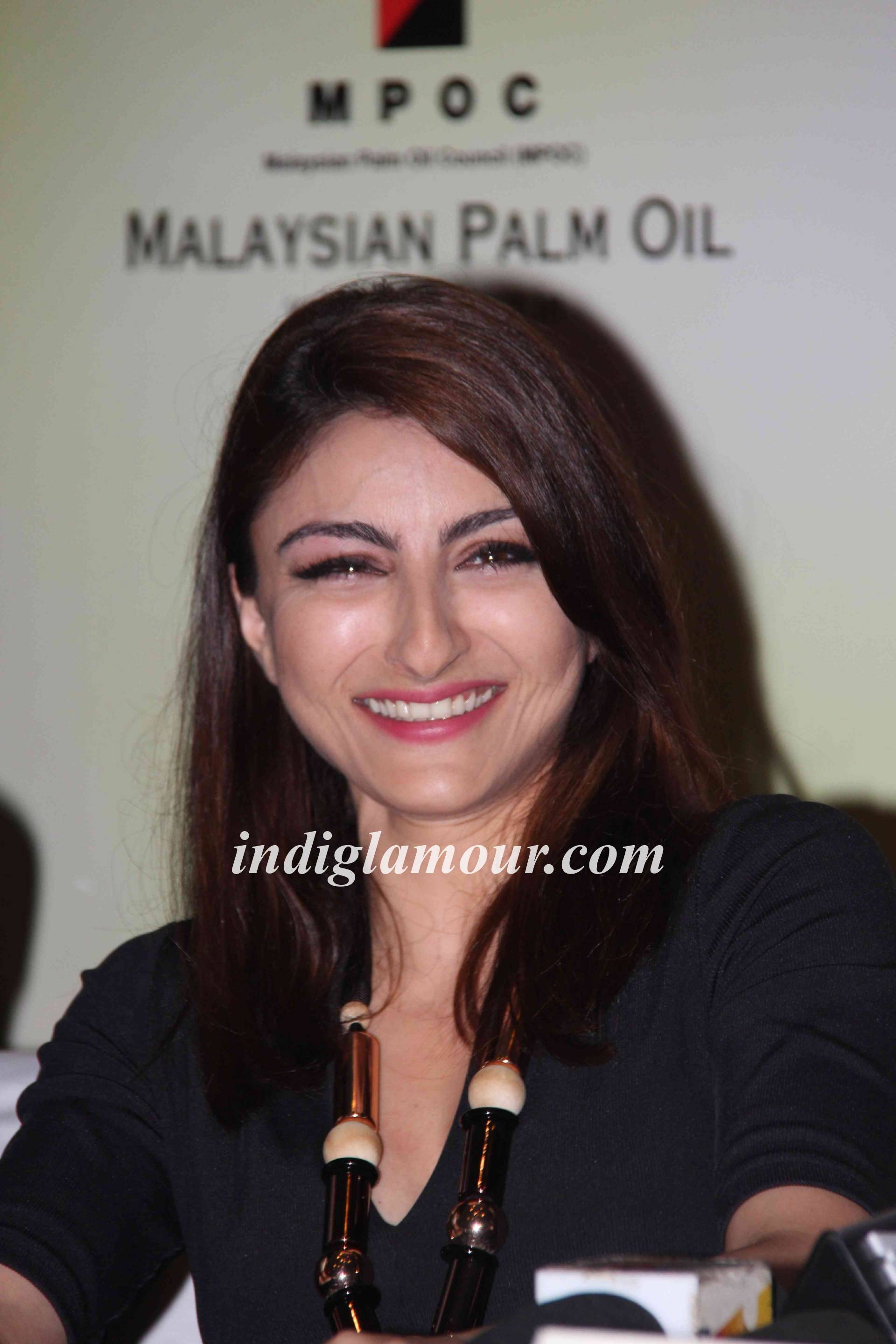 Soha Ali Khan Actress hd photo