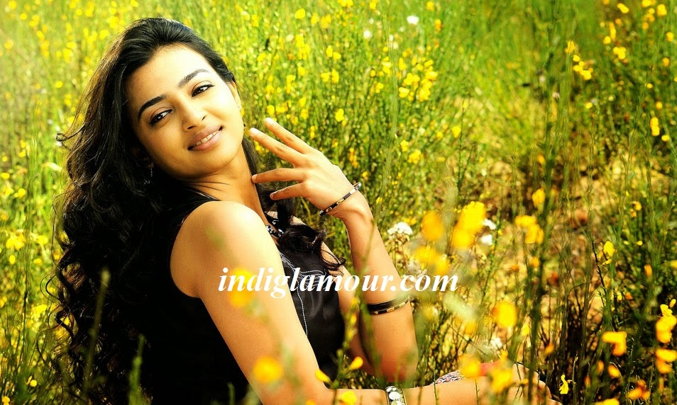 Radhika Apte Actress hd photo
