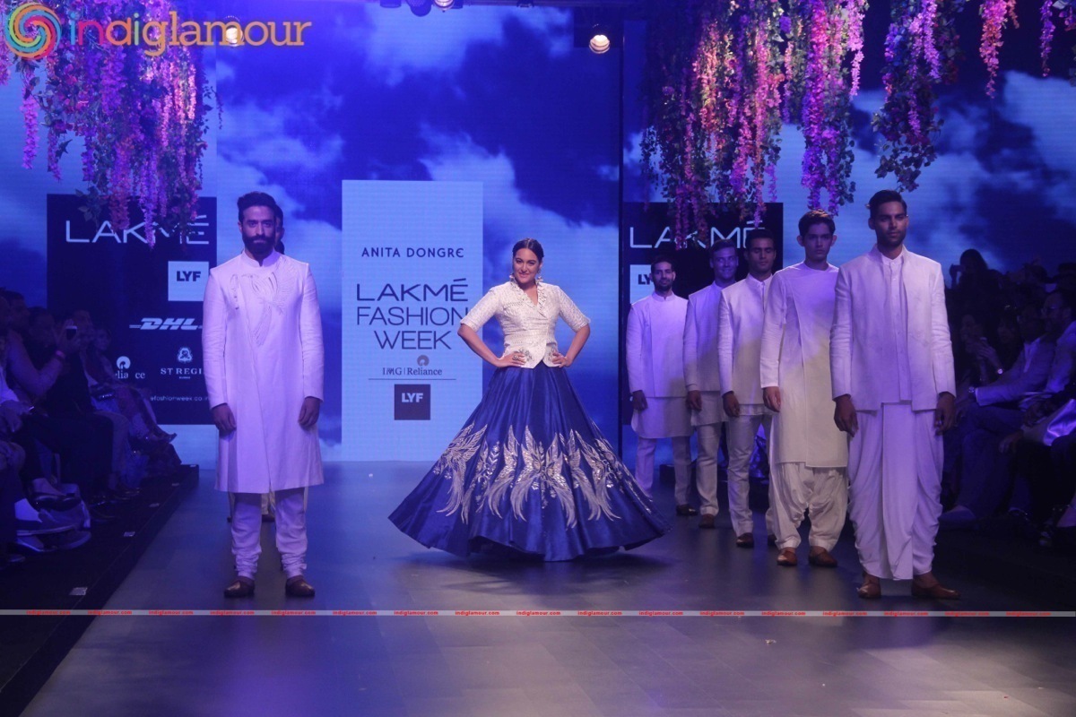 Sonakshi Sinha Actress hd photo