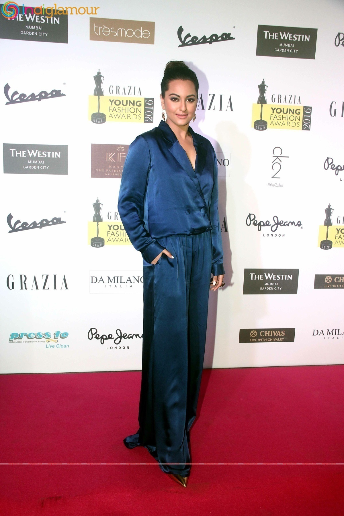 Sonakshi Sinha Actress hd photo