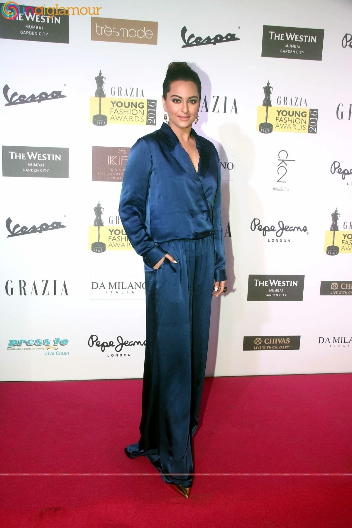 Sonakshi Sinha Actress hd photo