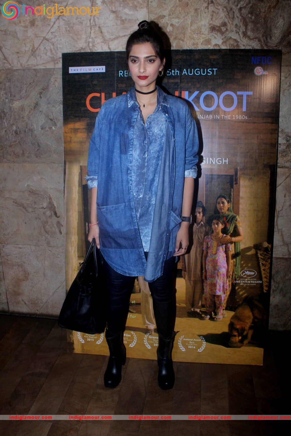 Sonam Kapoor Actress hd photo