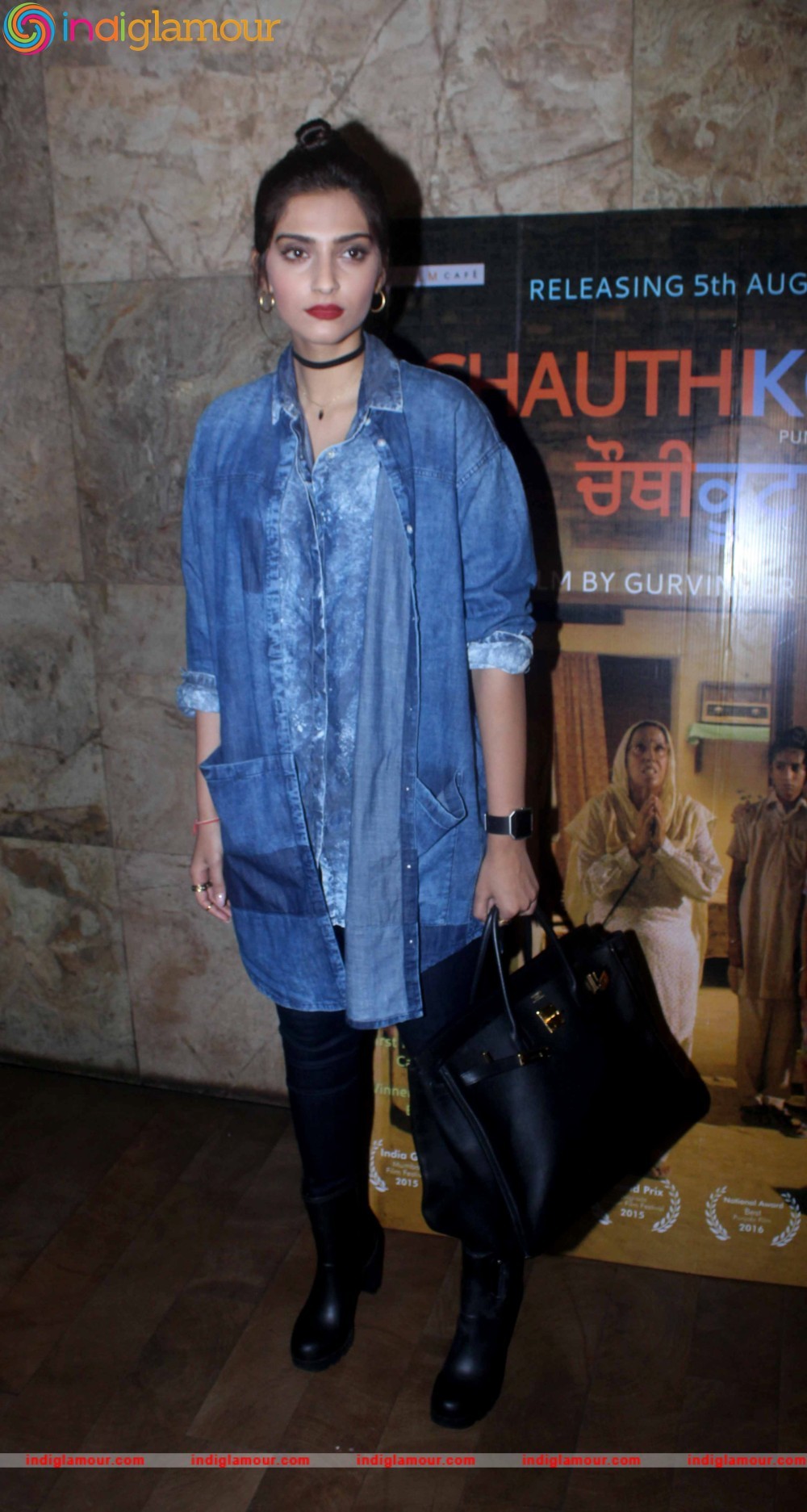 Sonam Kapoor Actress hd photo