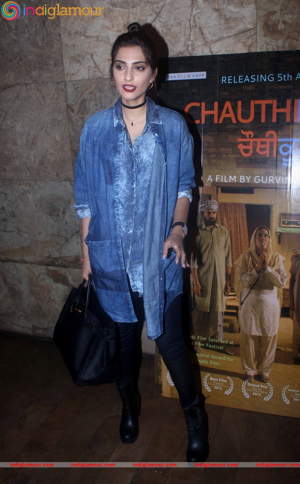 Sonam Kapoor Actress hd photo