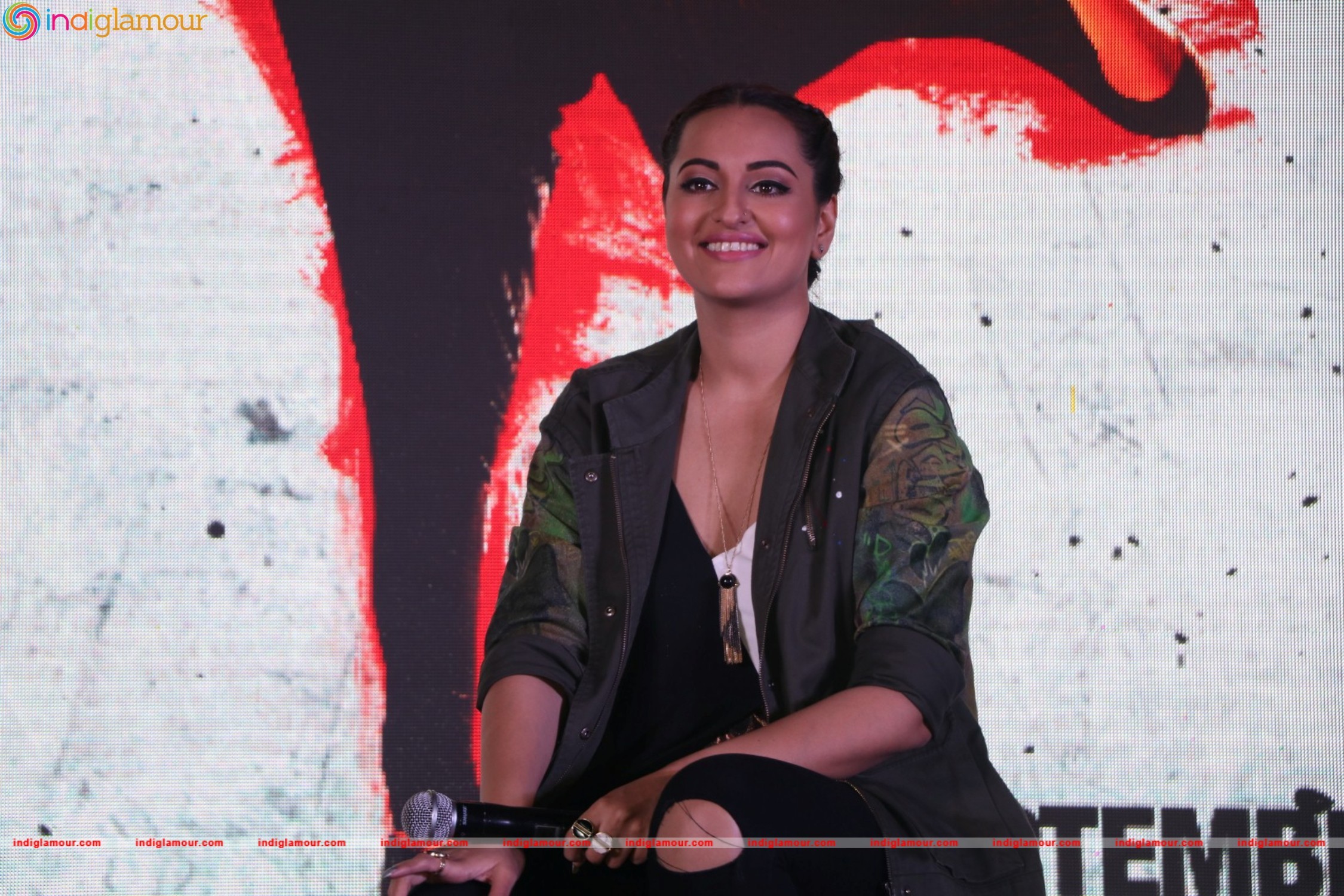 Sonakshi Sinha Actress hd photo