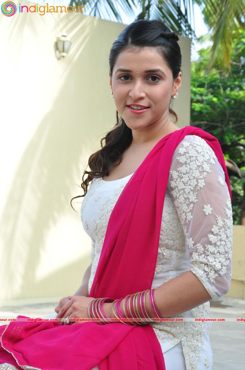 Mannara Chopra Actress hd photo