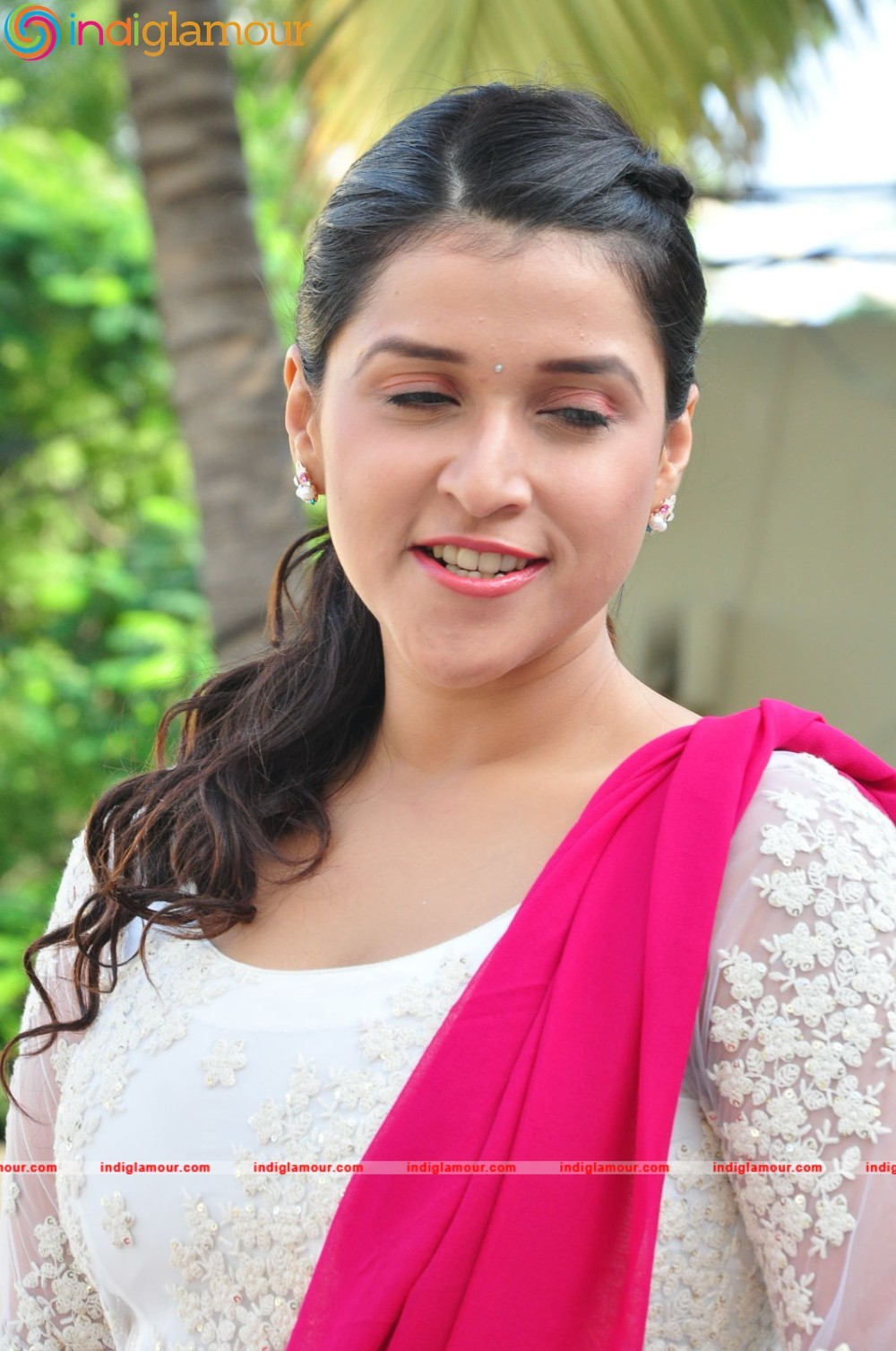 Mannara Chopra Actress hd photo