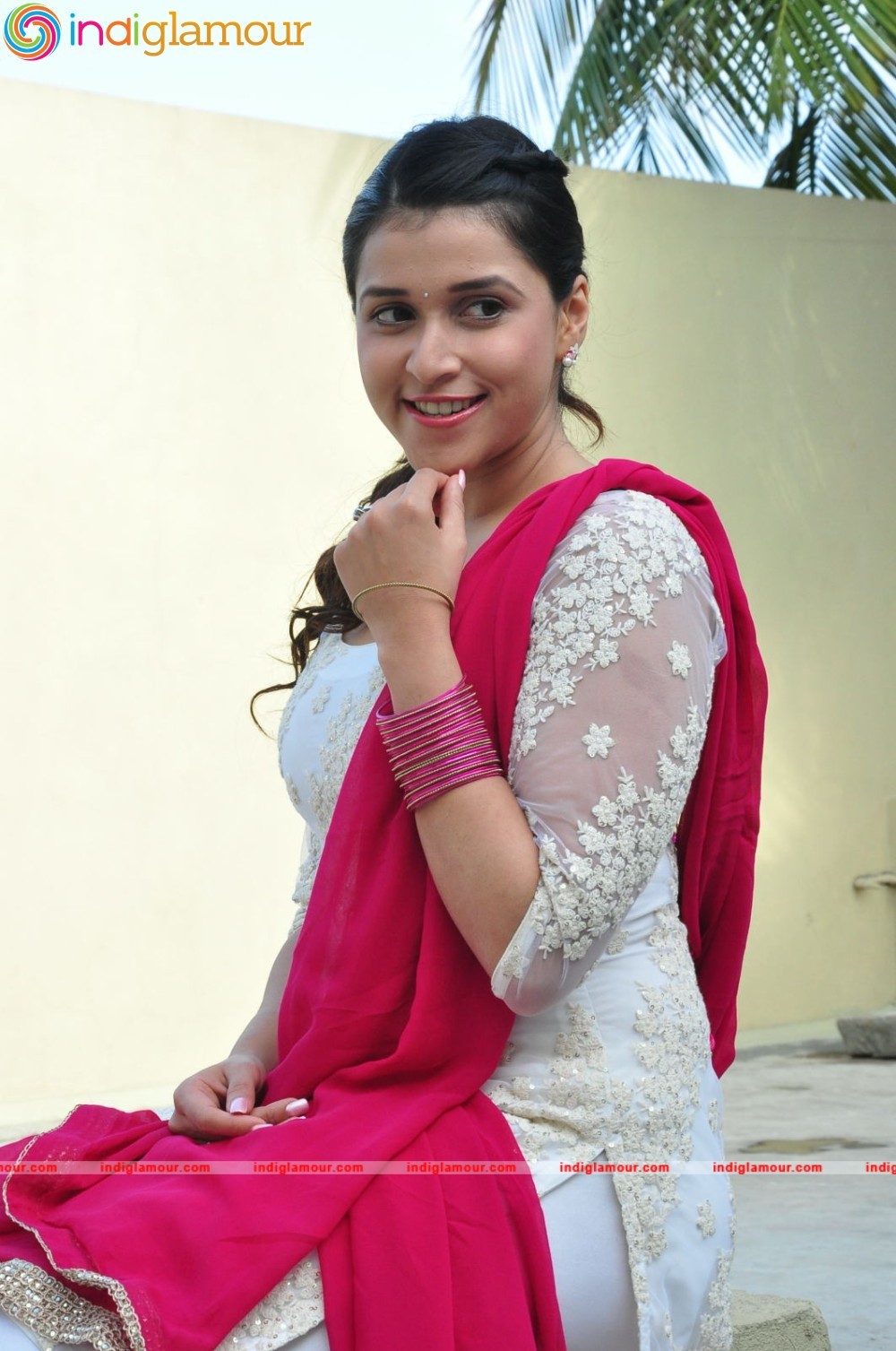 Mannara Chopra Actress hd photo