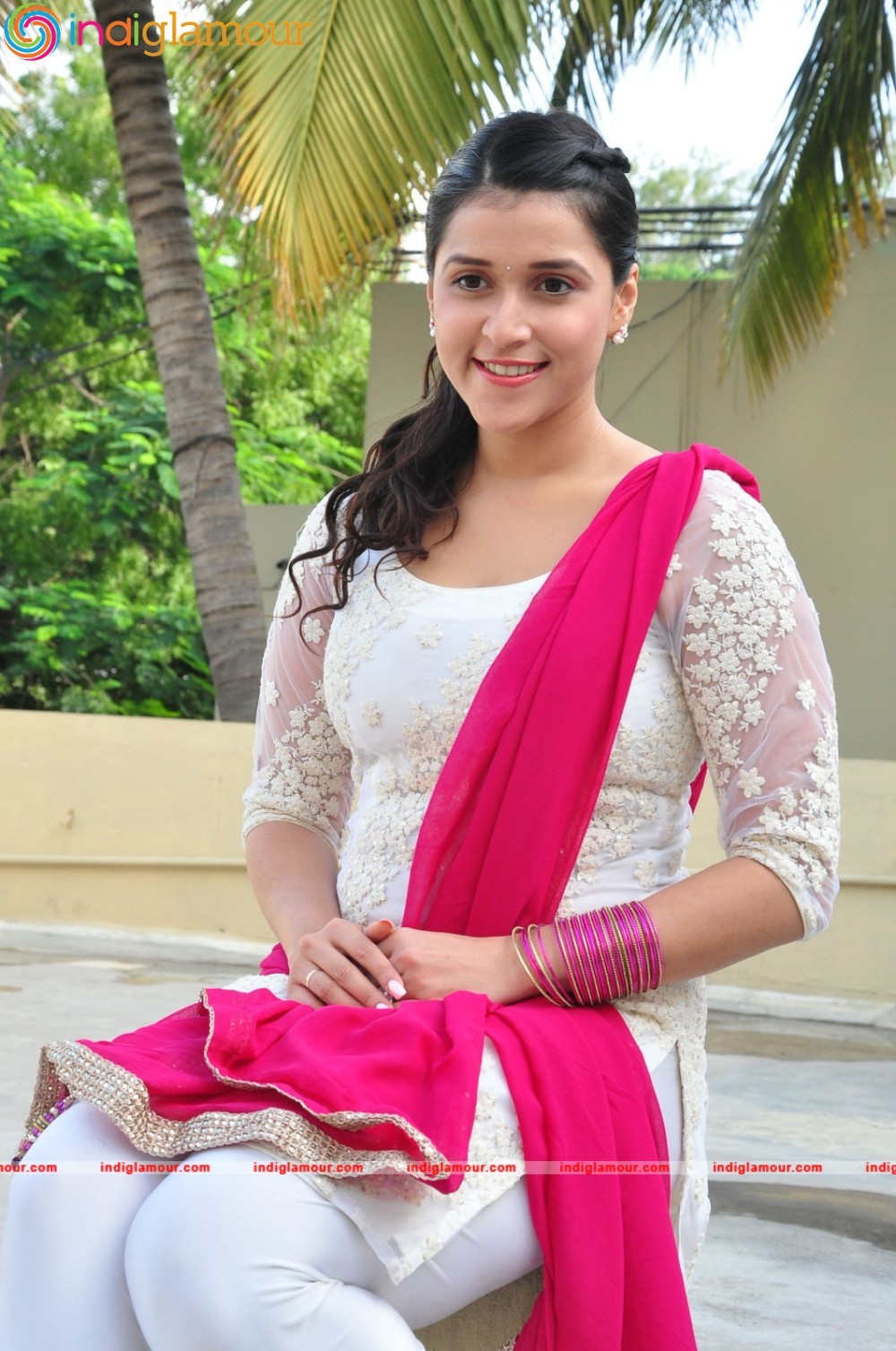 Mannara Chopra Actress hd photo
